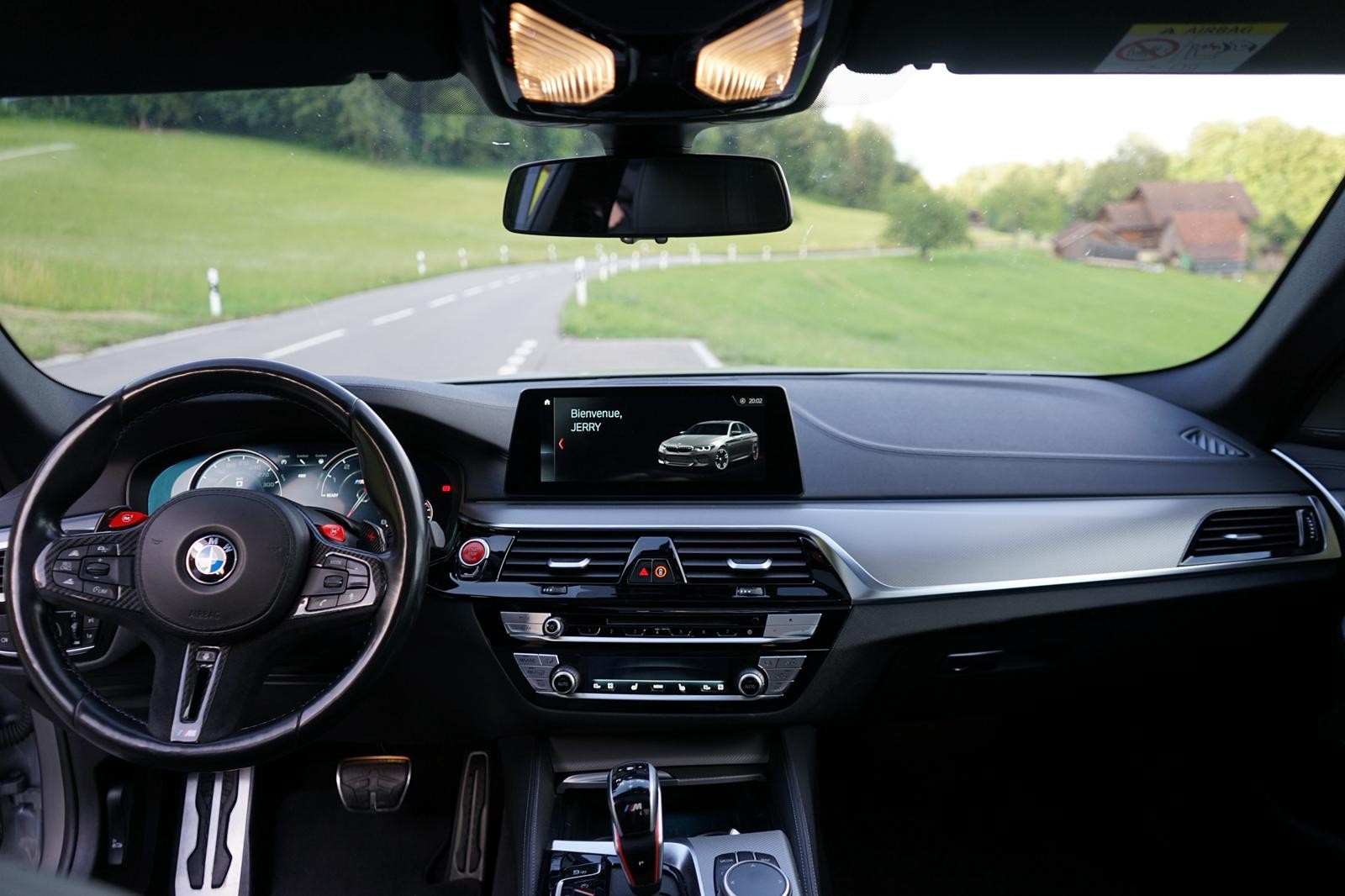 BMW xDrive Drivelogic Grail & Carbon Pack-image-6