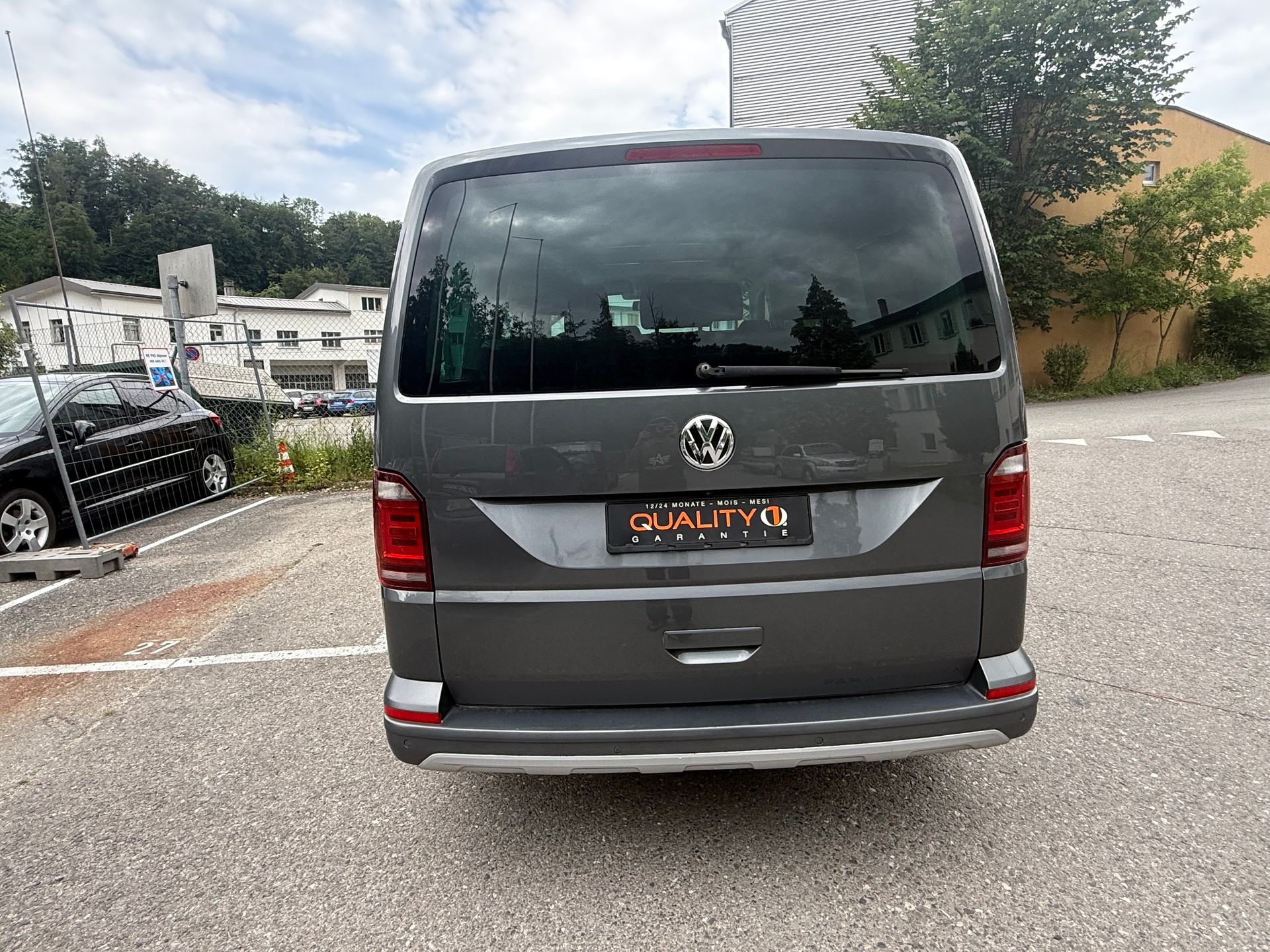VW T6 Multivan 2.0 Bi-TDI Panamericana 4Motion DSG-image-4