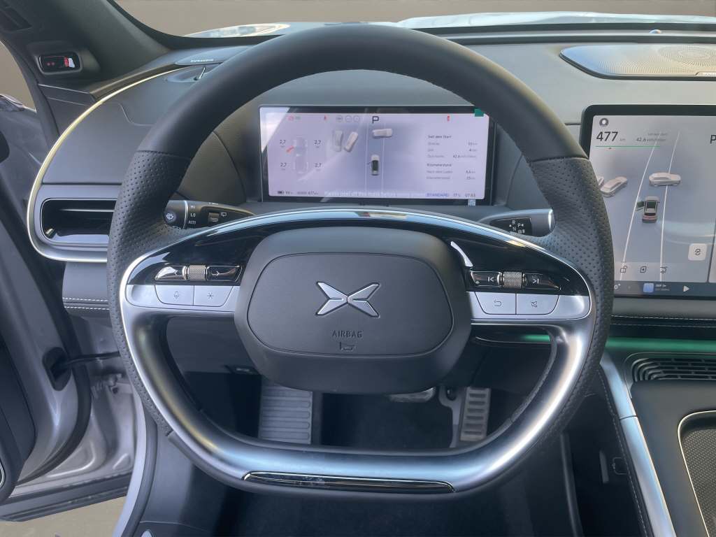 XPENG G9 Performance AWD-image-5