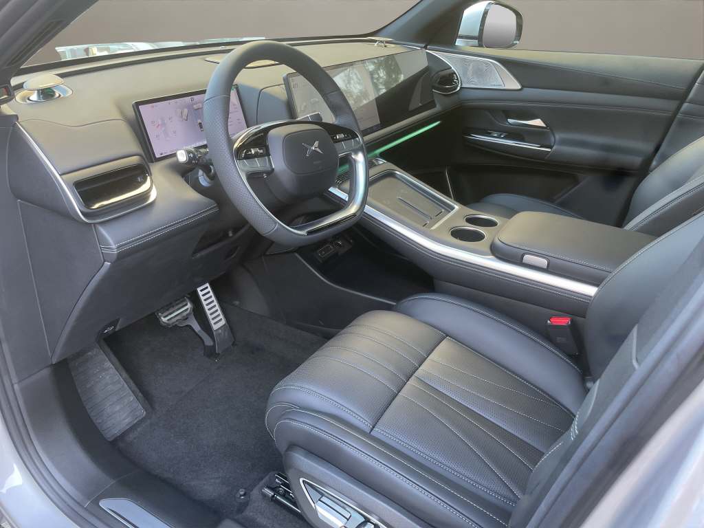 XPENG G9 Performance AWD-image-4