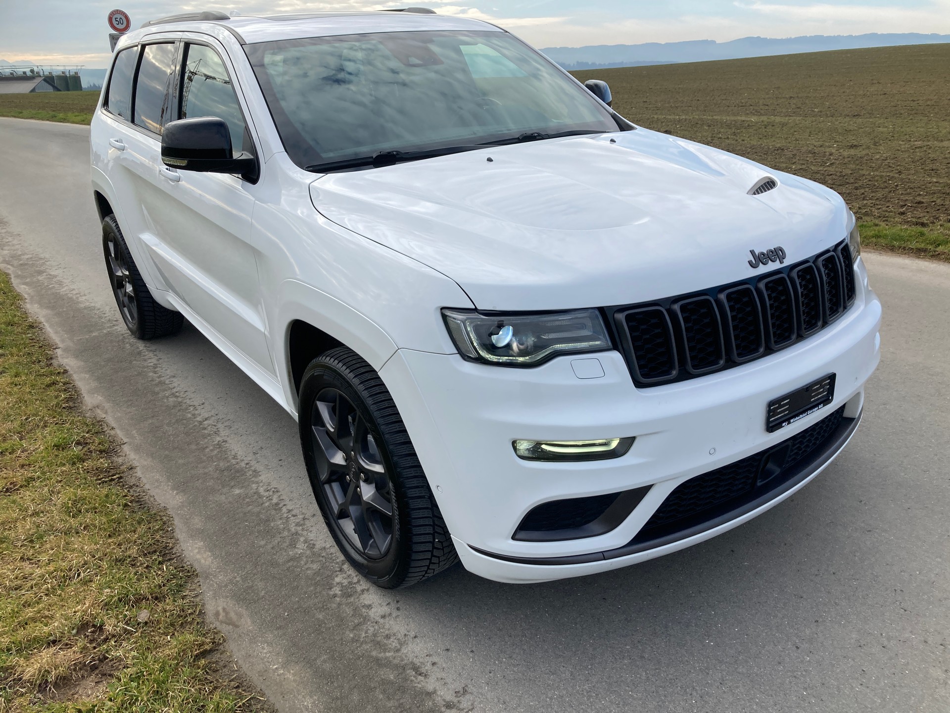 JEEP Grand Cherokee 3.0 CRD S-Limited Automatic-image-1