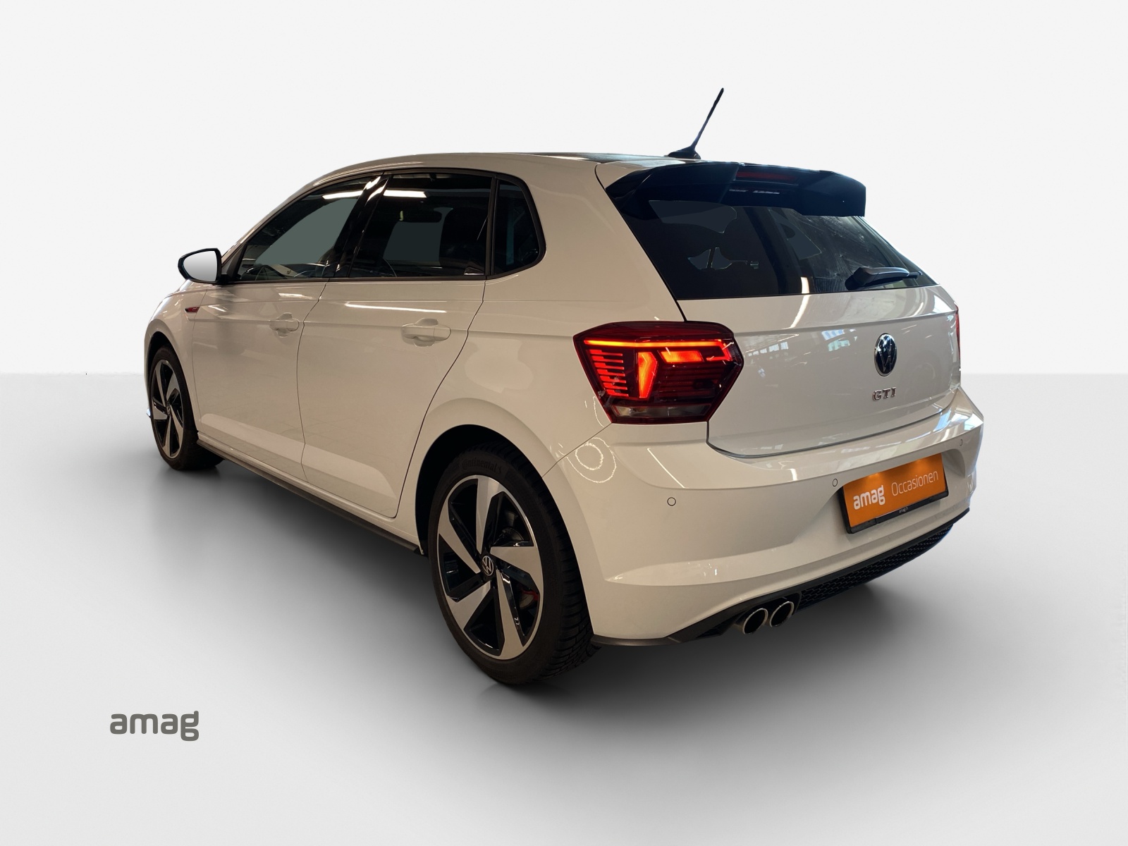 VW Polo 2.0 TSI GTI DSG-image-2