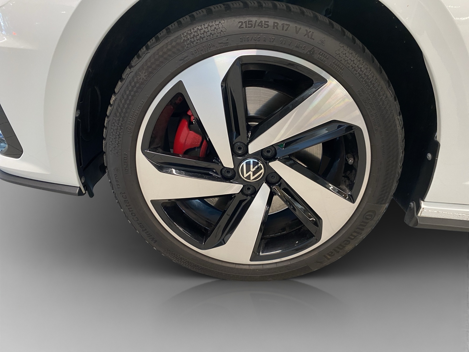 VW Polo 2.0 TSI GTI DSG-image-13