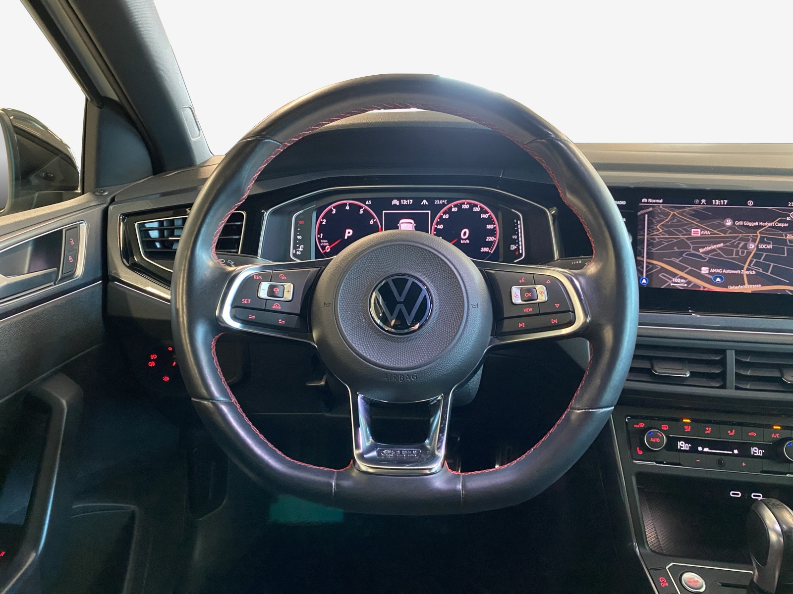 VW Polo 2.0 TSI GTI DSG-image-9
