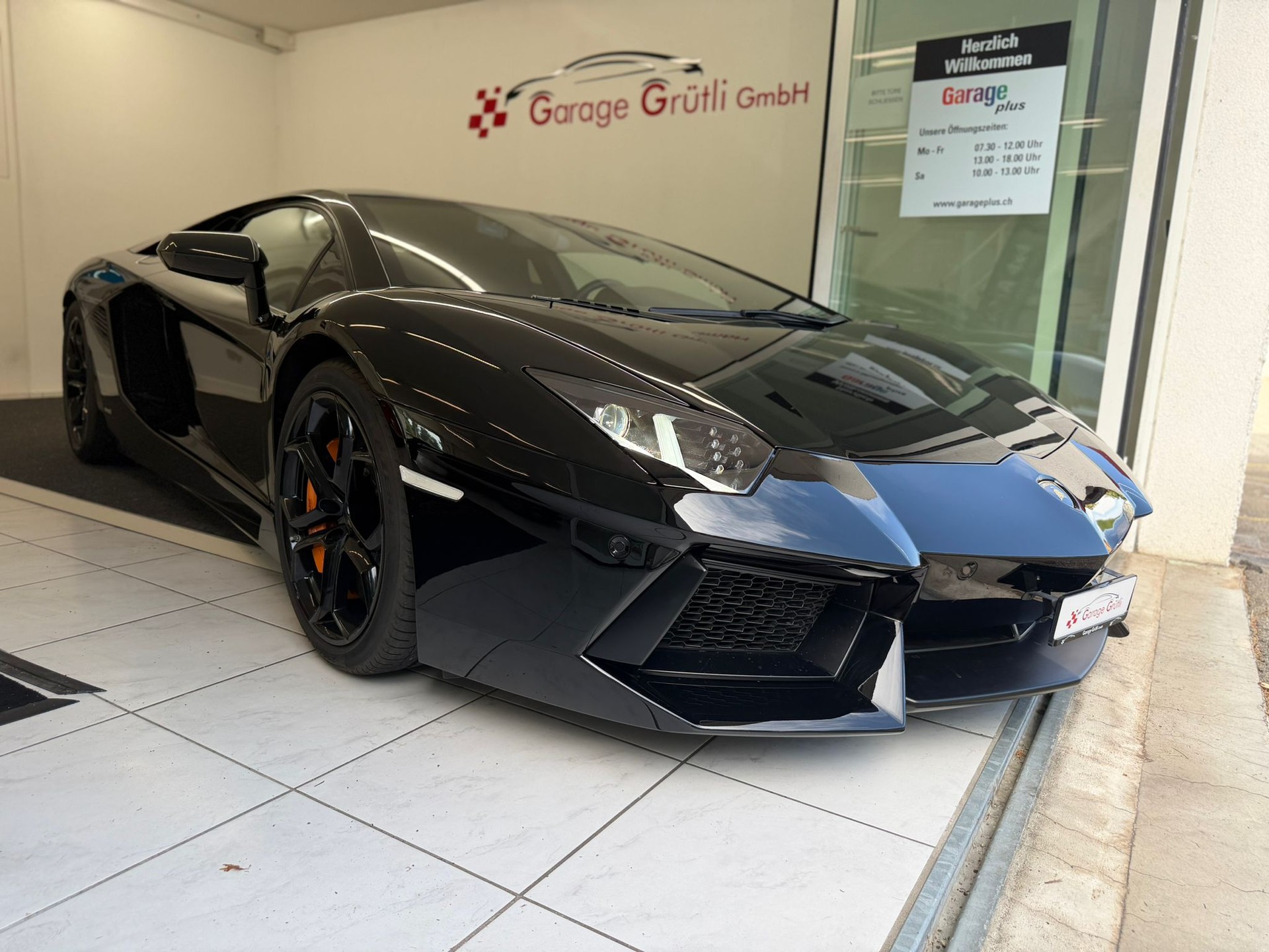 LAMBORGHINI Aventador LP700-4 Coupé E-Gear-image-18