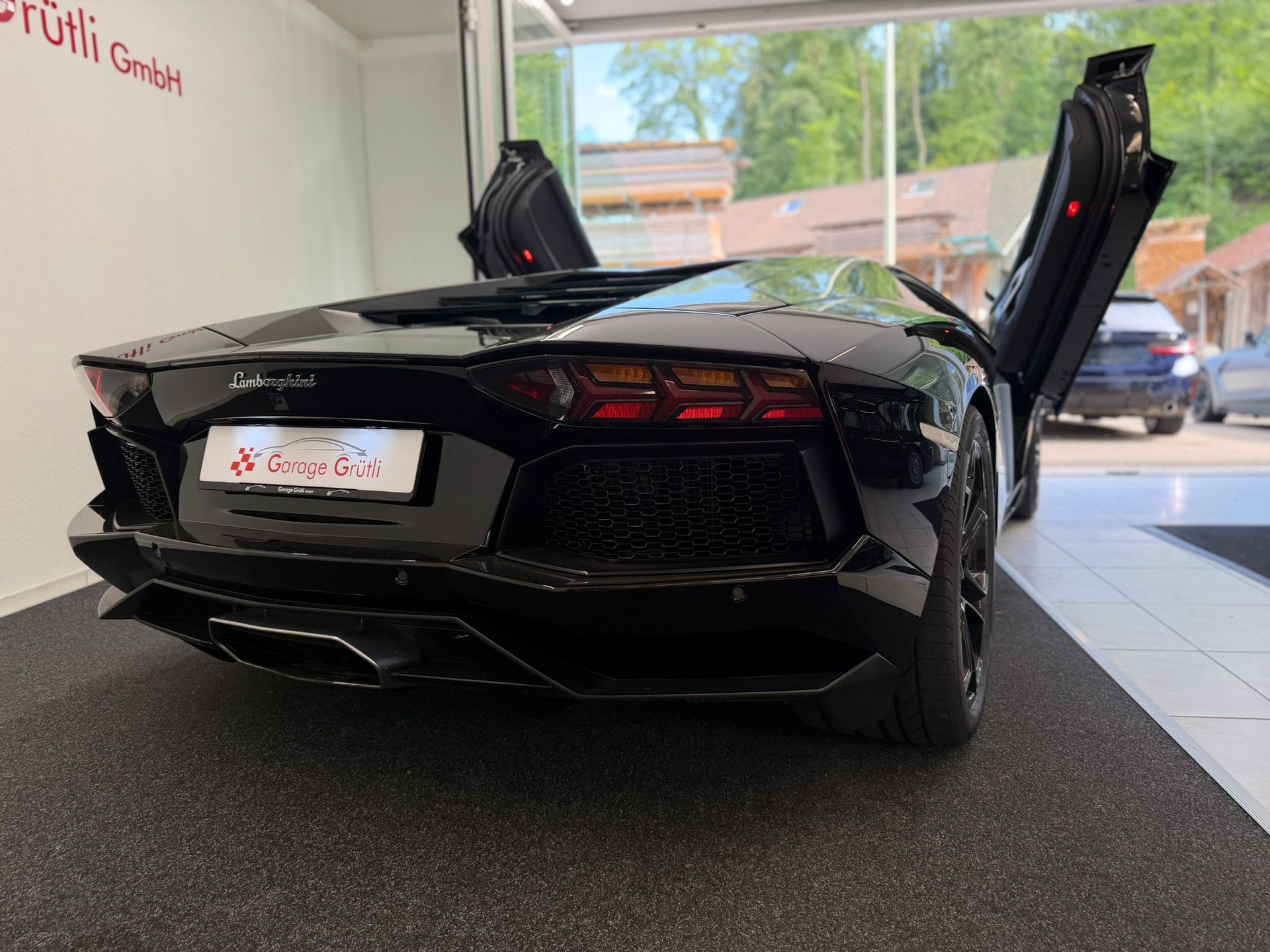 LAMBORGHINI Aventador LP700-4 Coupé E-Gear-image-25