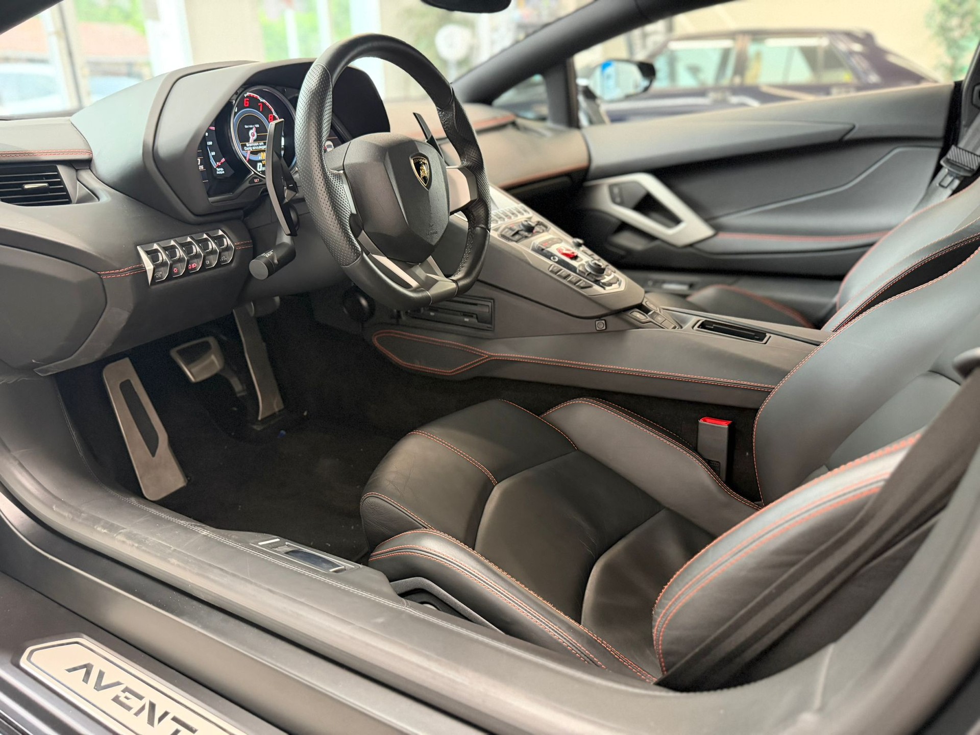 LAMBORGHINI Aventador LP700-4 Coupé E-Gear-image-9