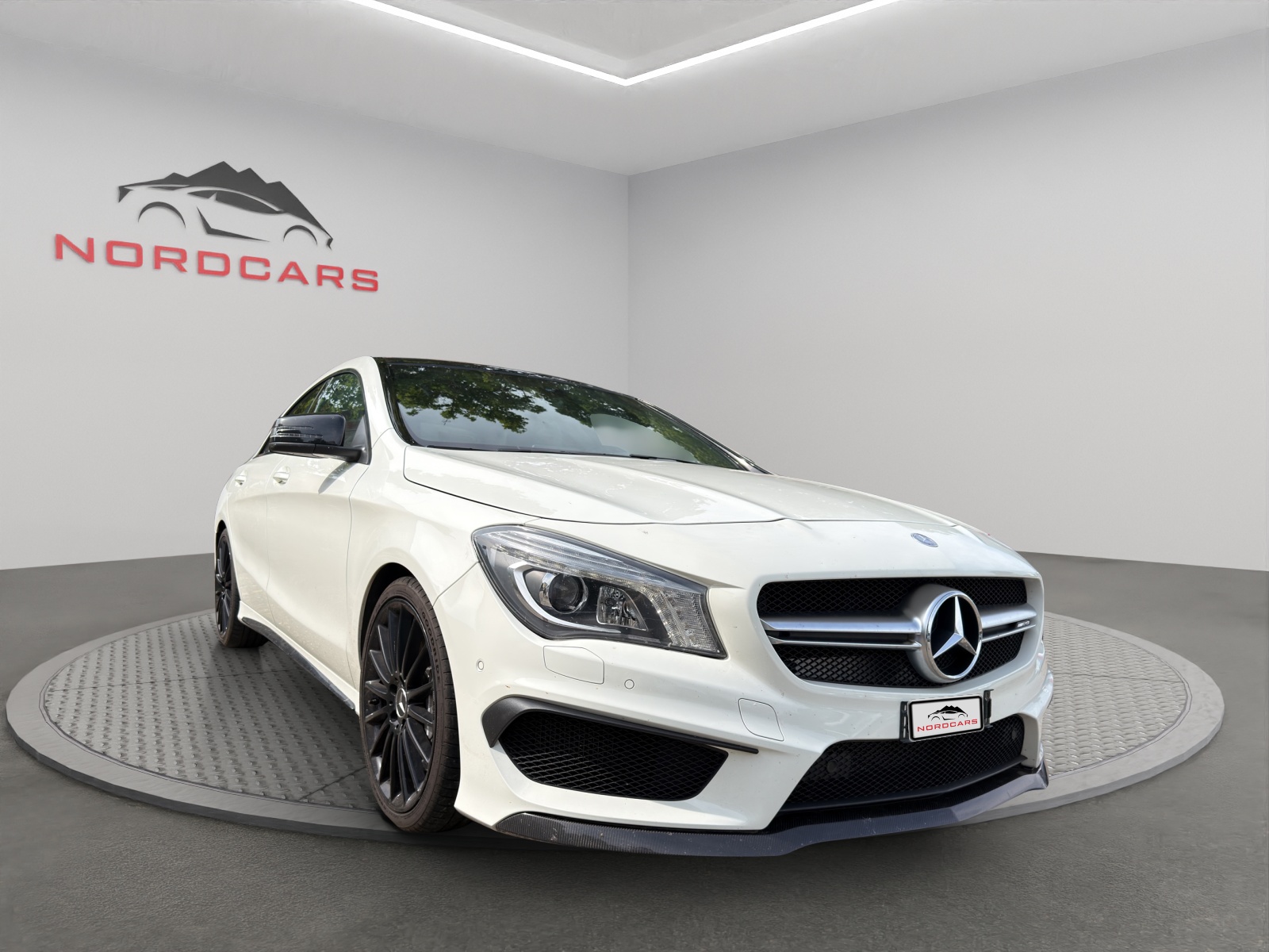 MERCEDES-BENZ CLA 45 AMG 4Matic Speedshift-image-5
