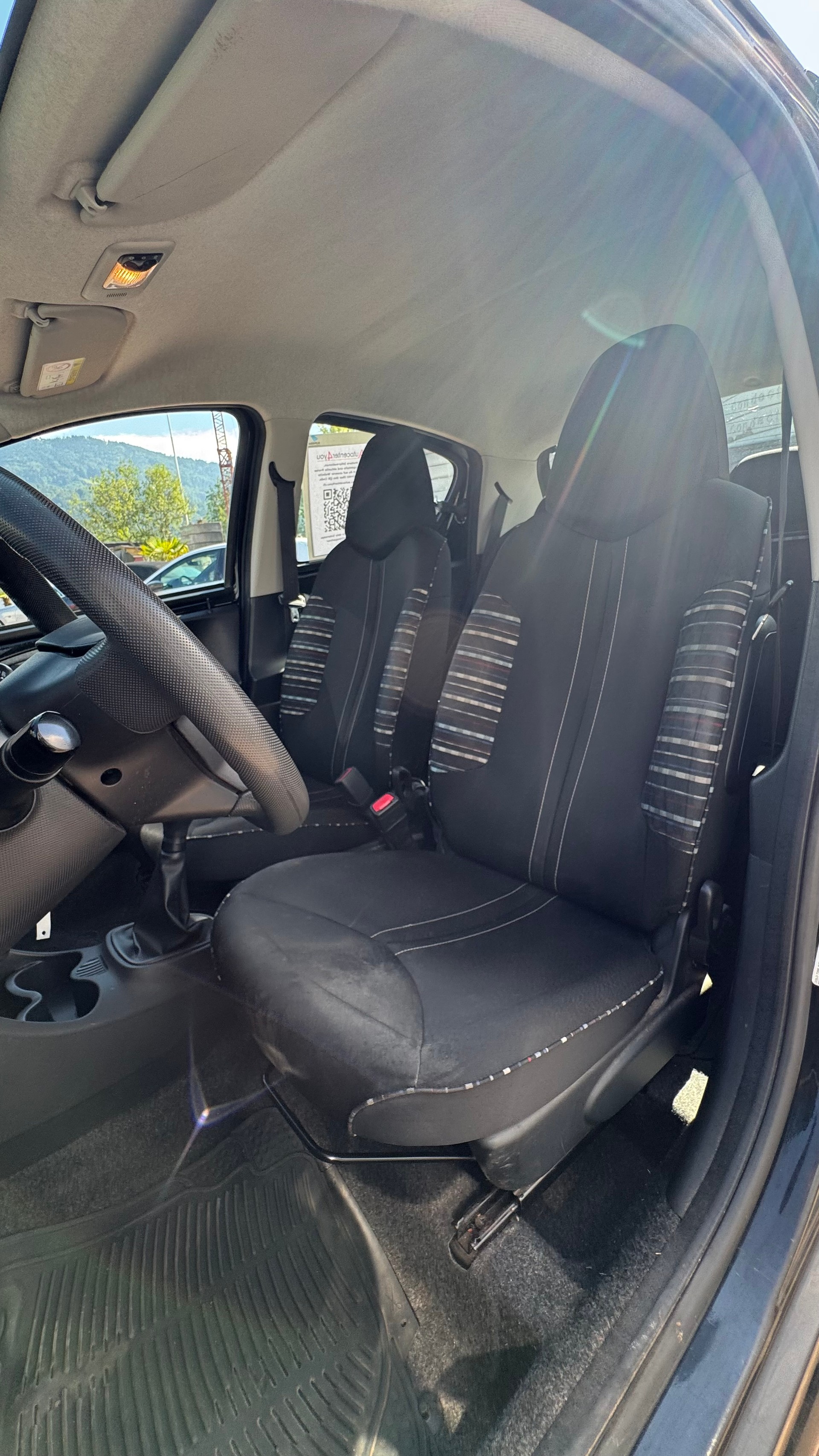 CITROEN C1 1.0i Attraction-image-18