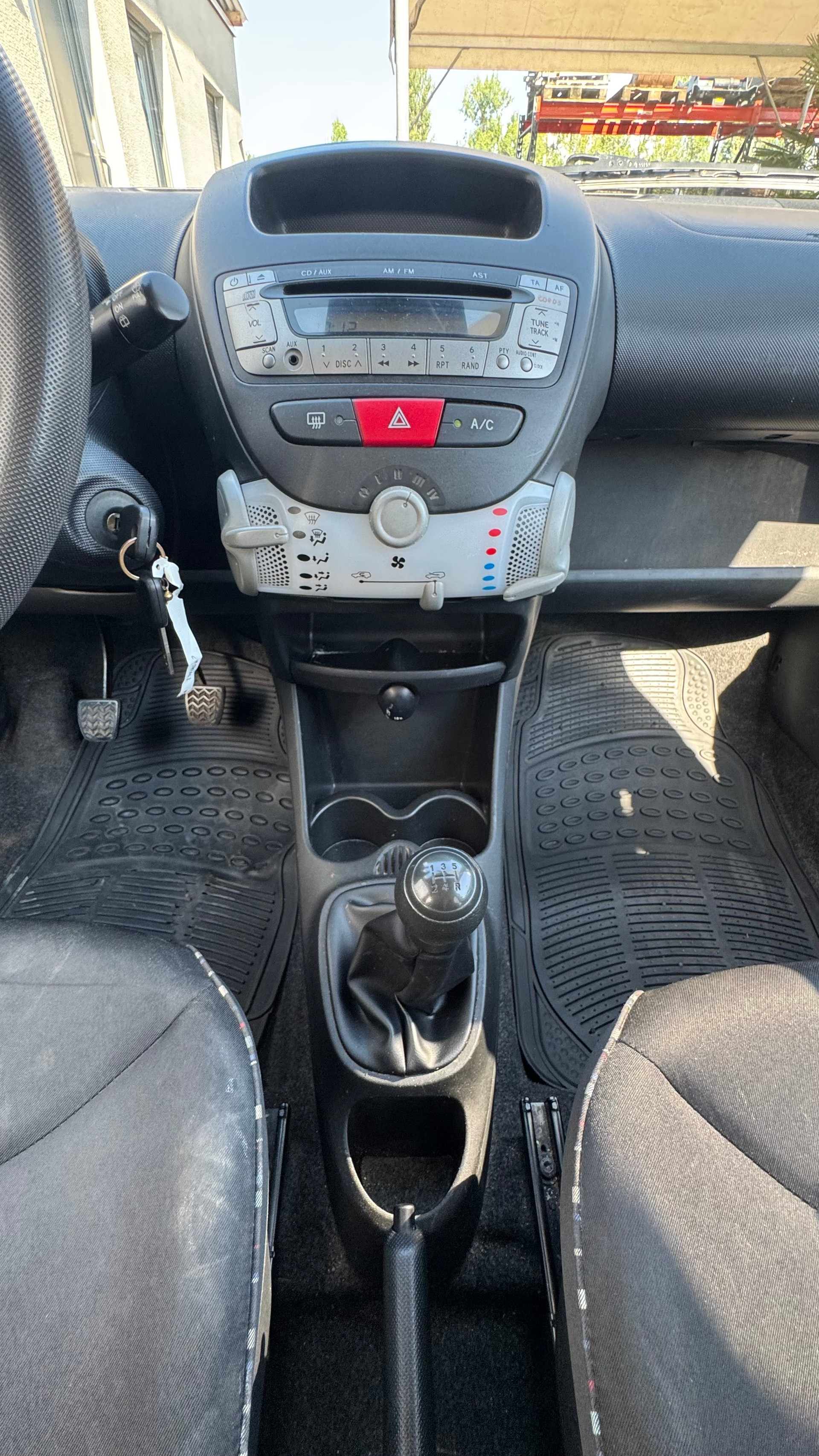 CITROEN C1 1.0i Attraction-image-20