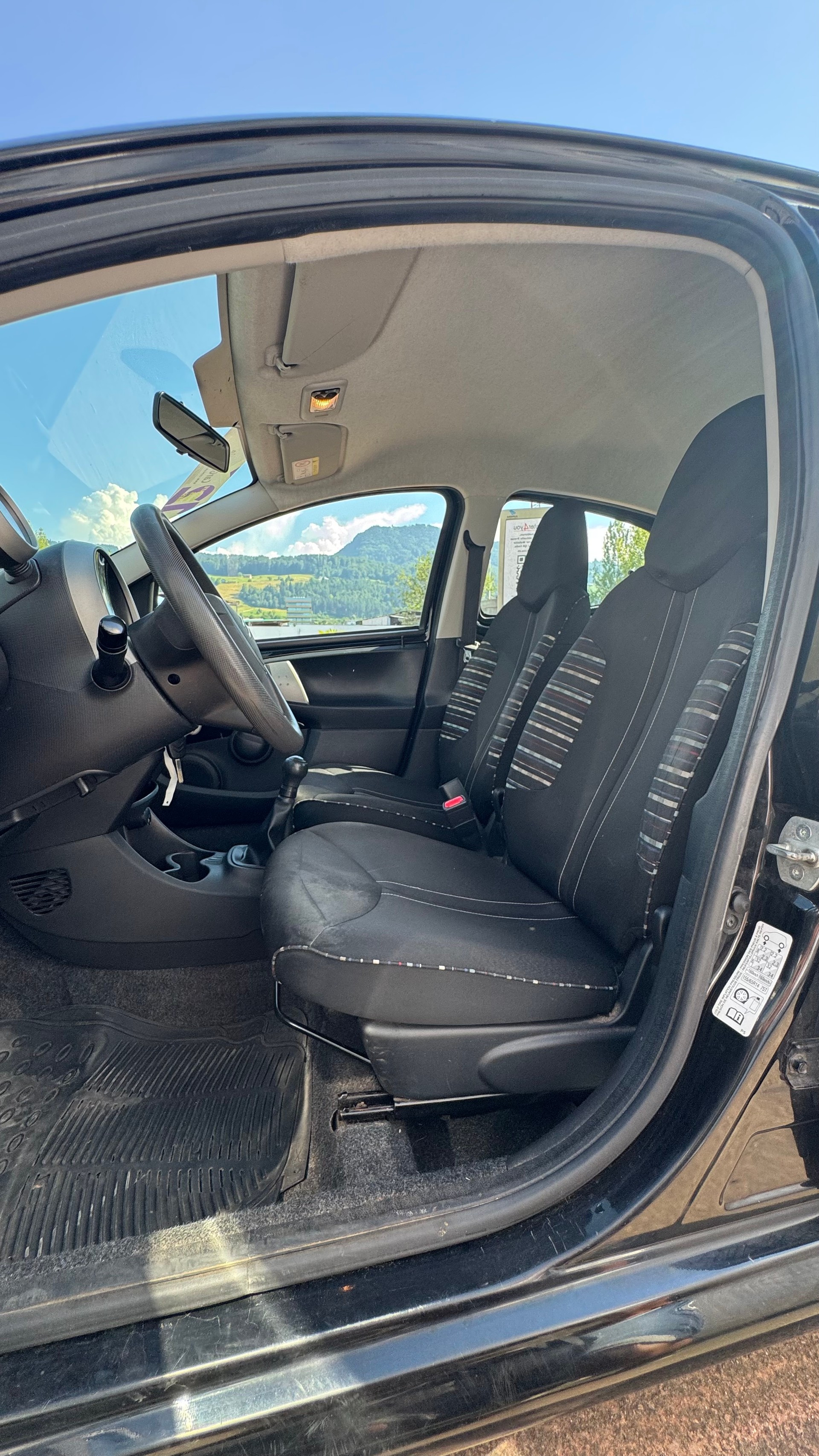CITROEN C1 1.0i Attraction-image-17