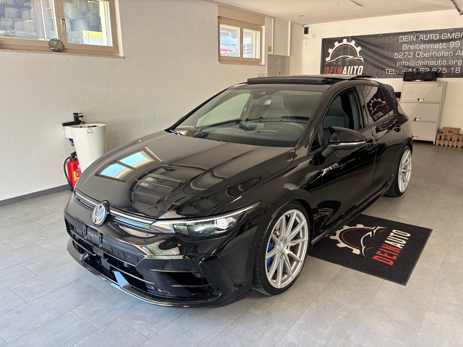 VW Golf 2.0 TSI R Black Edition DSG 4 Motion-image-0