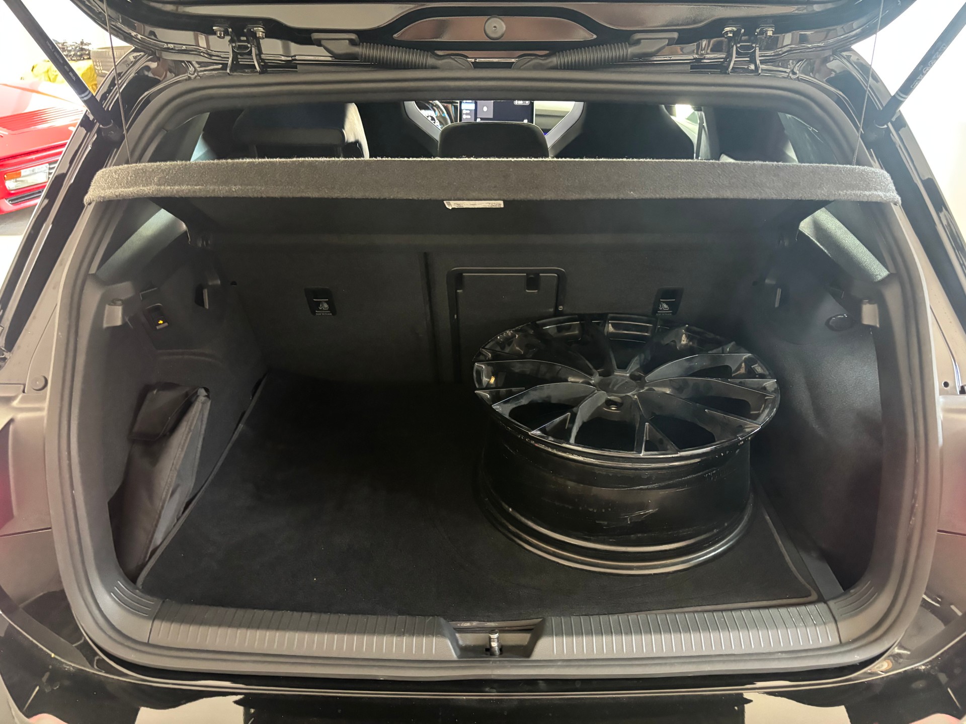 VW Golf 2.0 TSI R Black Edition DSG 4 Motion-image-8