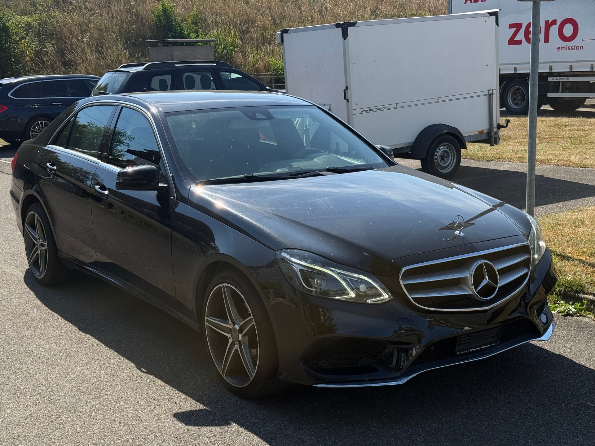 MERCEDES-BENZ E 220-image-1