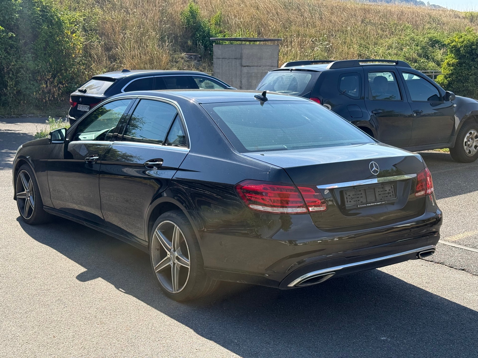 MERCEDES-BENZ E 220-image-2