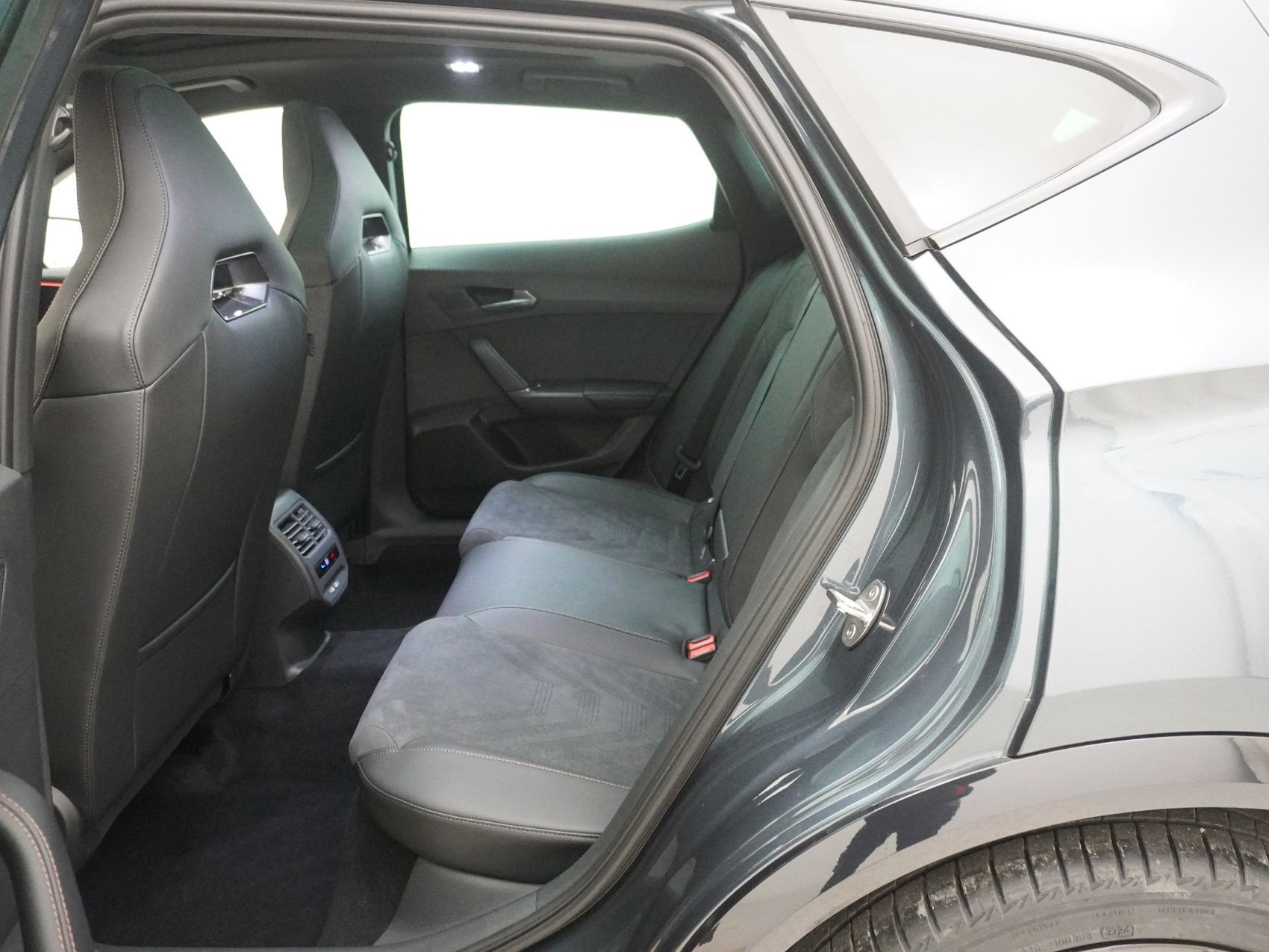 CUPRA Formentor 2.0 TSI VZ 4Drive DSG-image-16