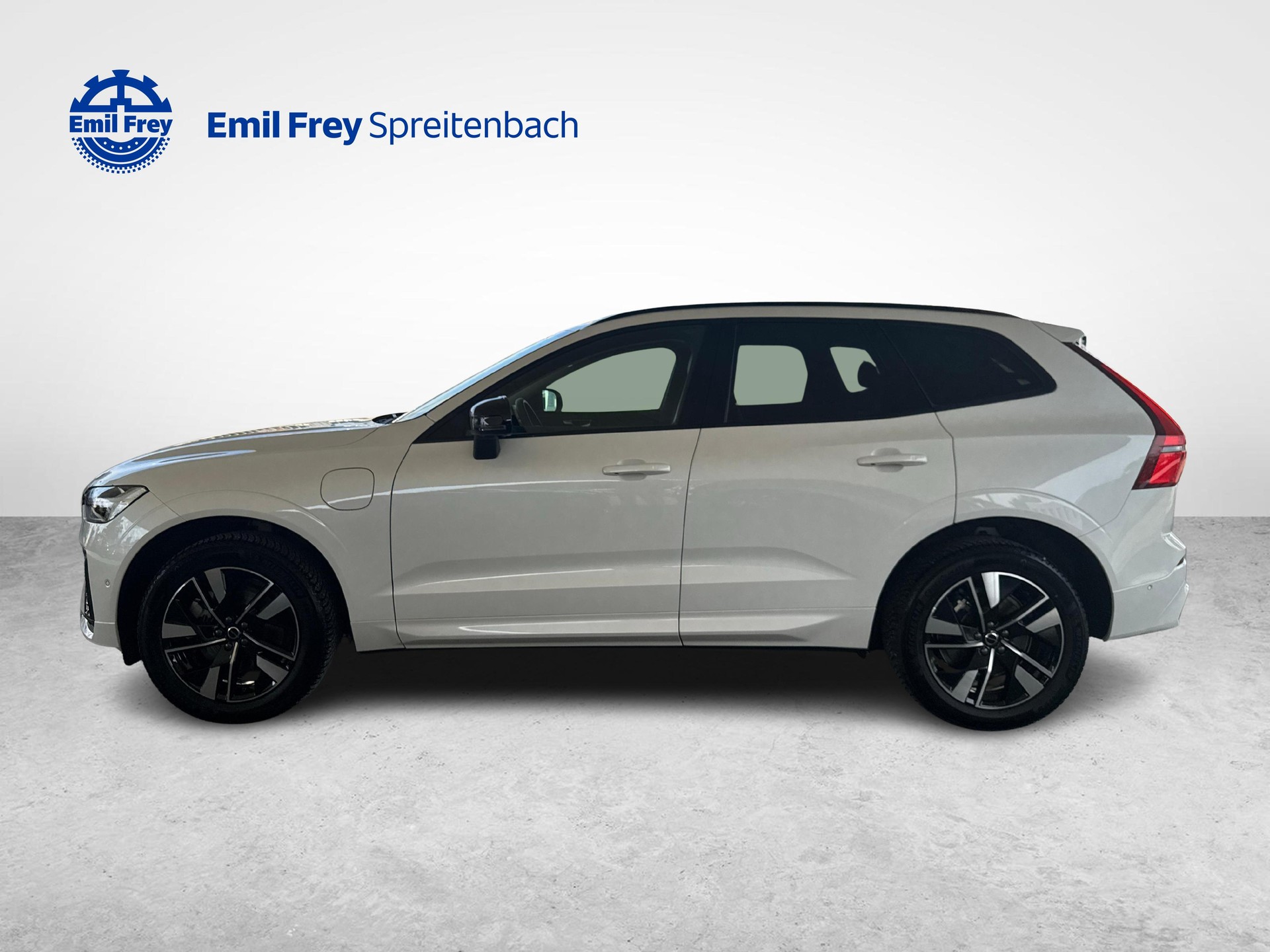 VOLVO XC60 2.0 T6 TE Plus Dark eAWD-image-2