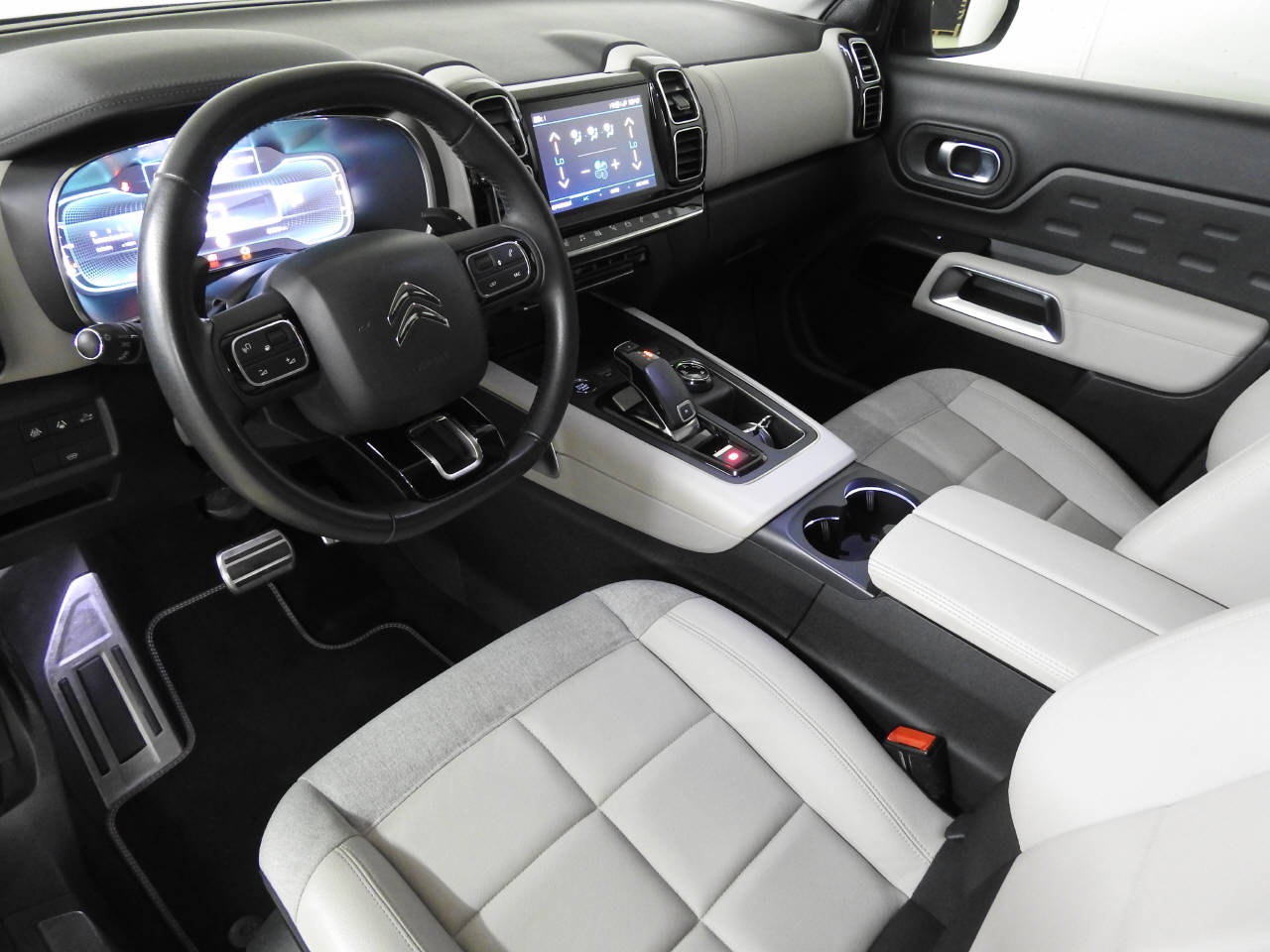 CITROEN C5 Aircross 2.0 BlueHDi Shine-image-14