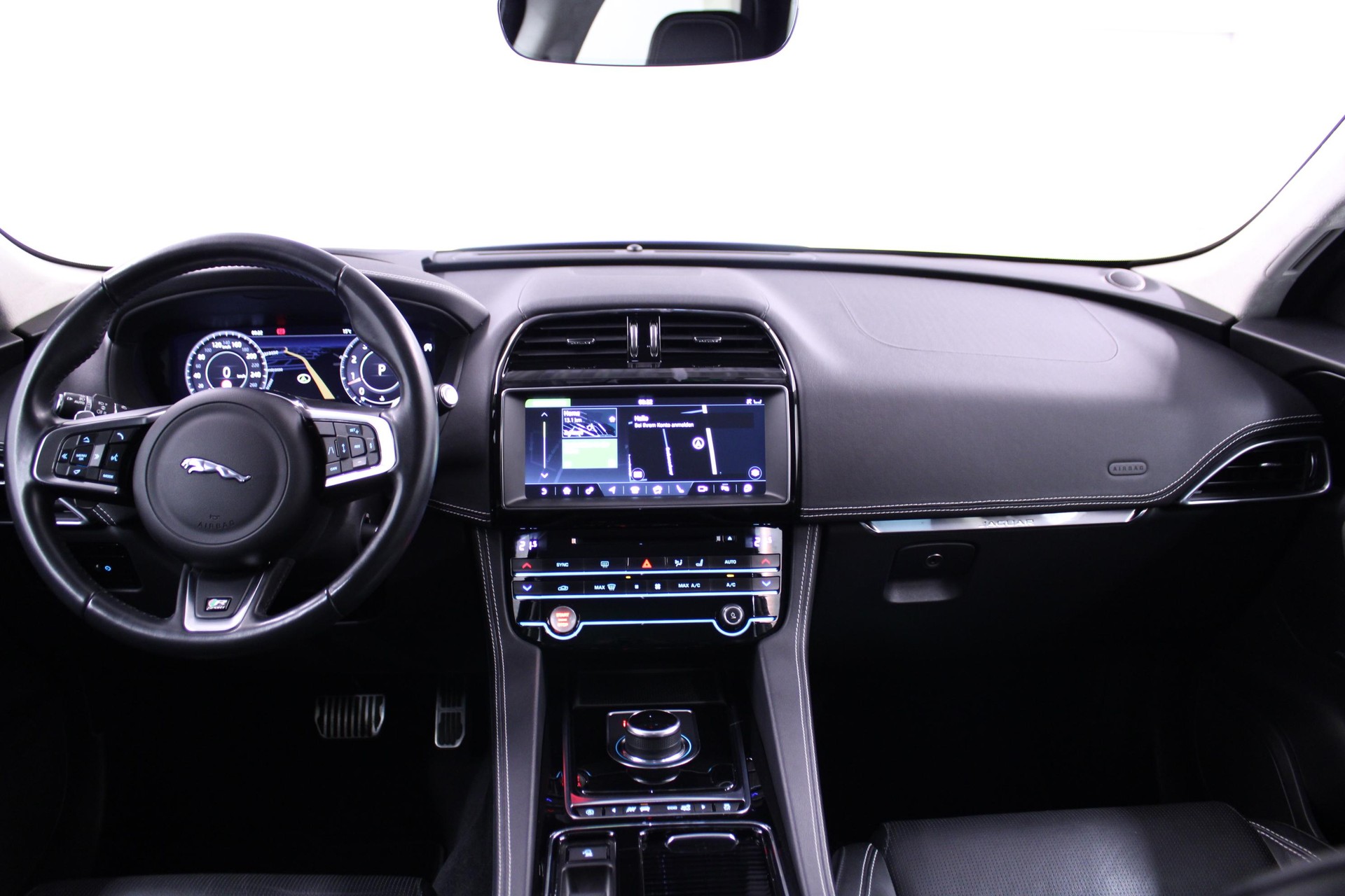 JAGUAR F-Pace 2.0 T 300 R-Sport AWD *LEASING 1.99%*-image-8