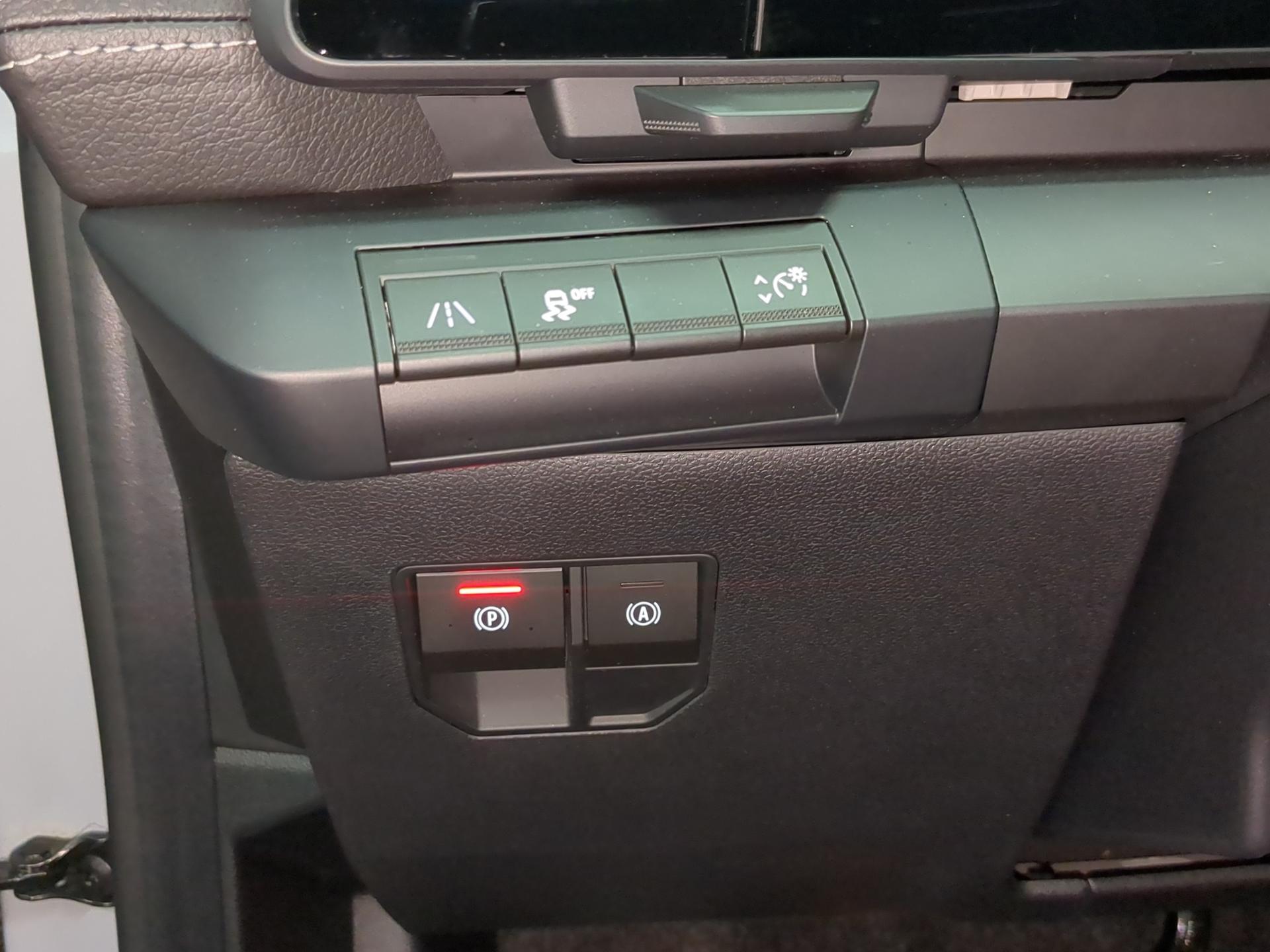 RENAULT Mégane E-TECH EV60 Iconic-image-19