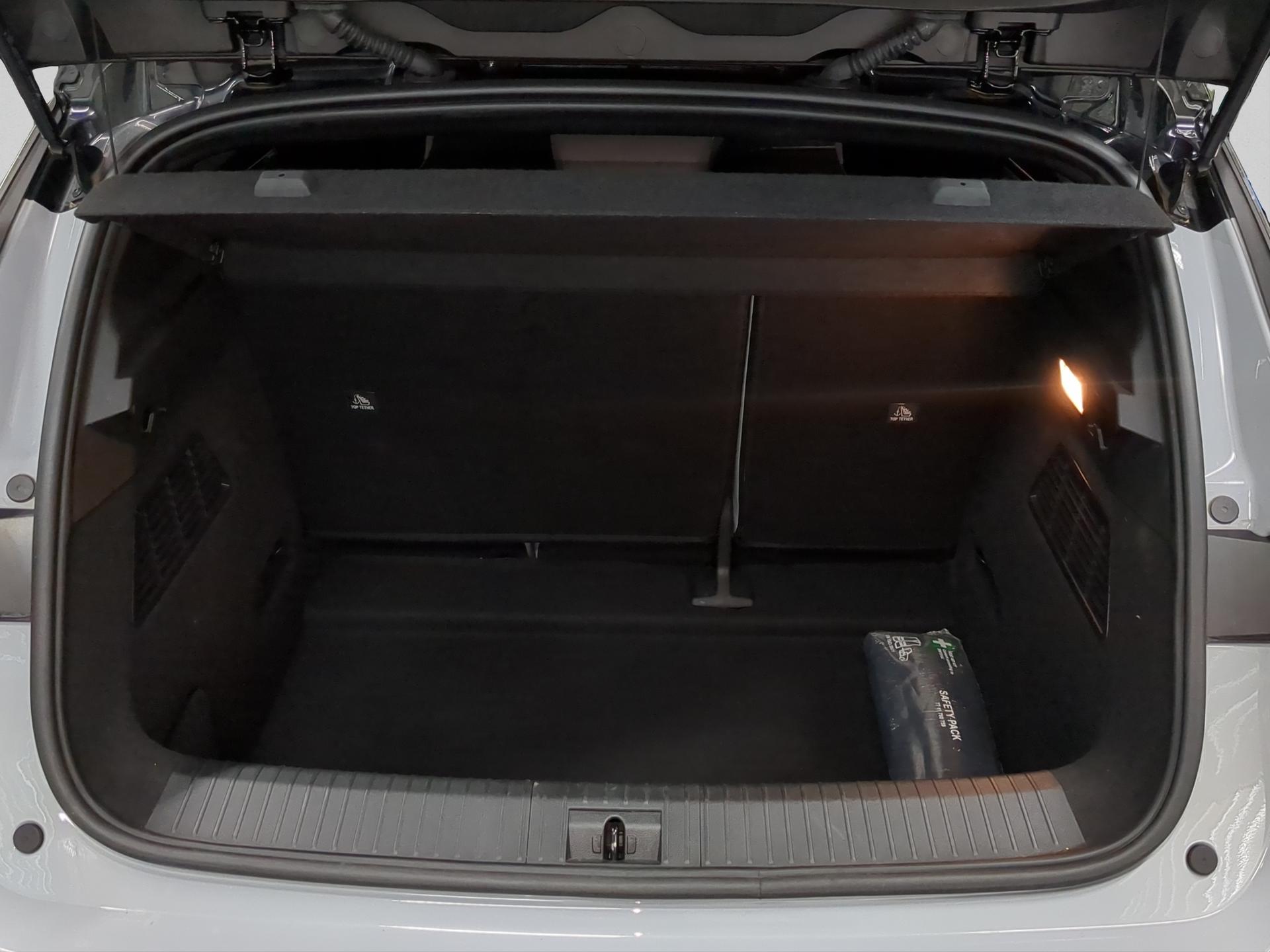 RENAULT Mégane E-TECH EV60 Iconic-image-14
