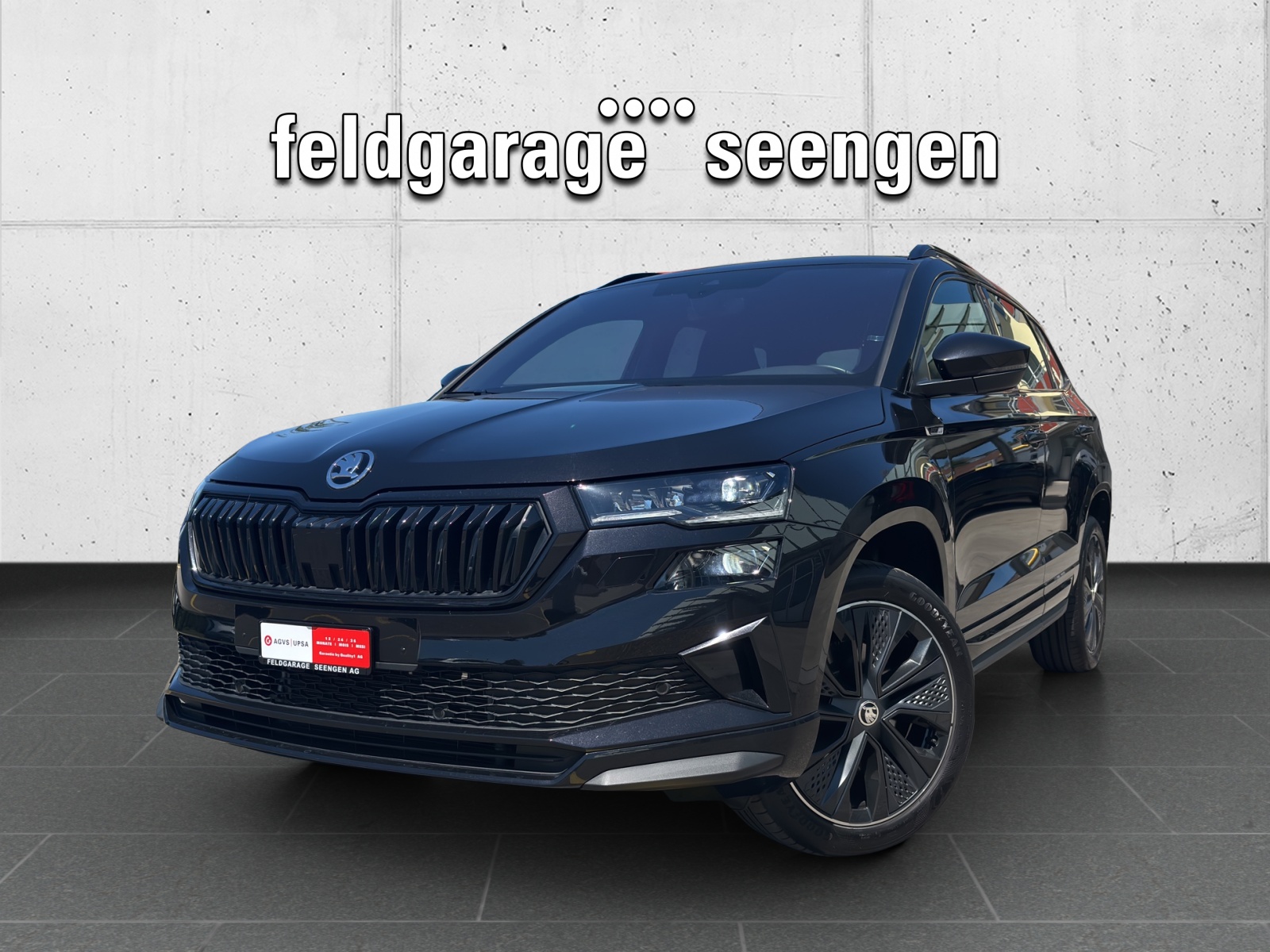 SKODA Karoq 1.5 TSI SportLine DSG mit AHK & Rückfahrkamera-image-0