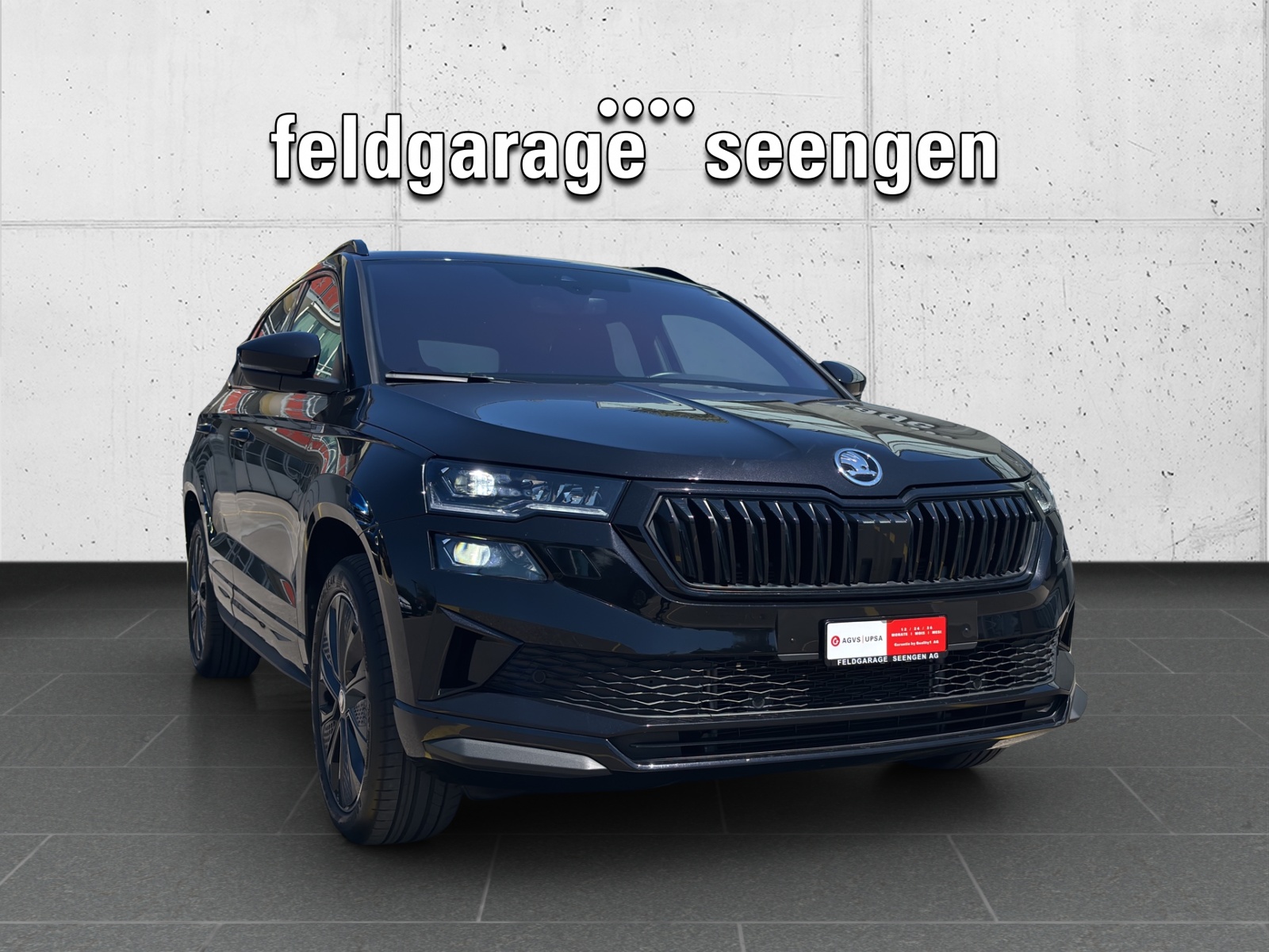 SKODA Karoq 1.5 TSI SportLine DSG mit AHK & Rückfahrkamera-image-2