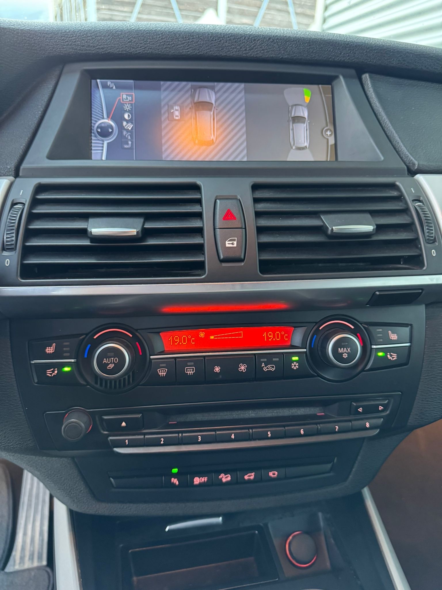 BMW X5 xDrive 40d Steptronic-image-11