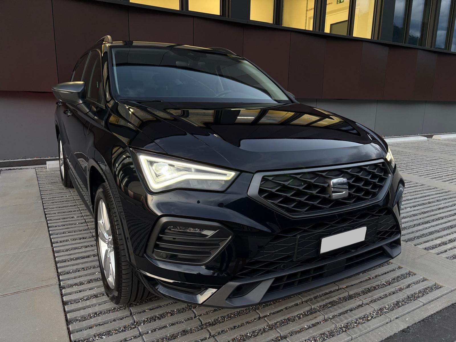 SEAT Ateca 2.0 TDI CR Hola FR DSG 4Drive-image-0