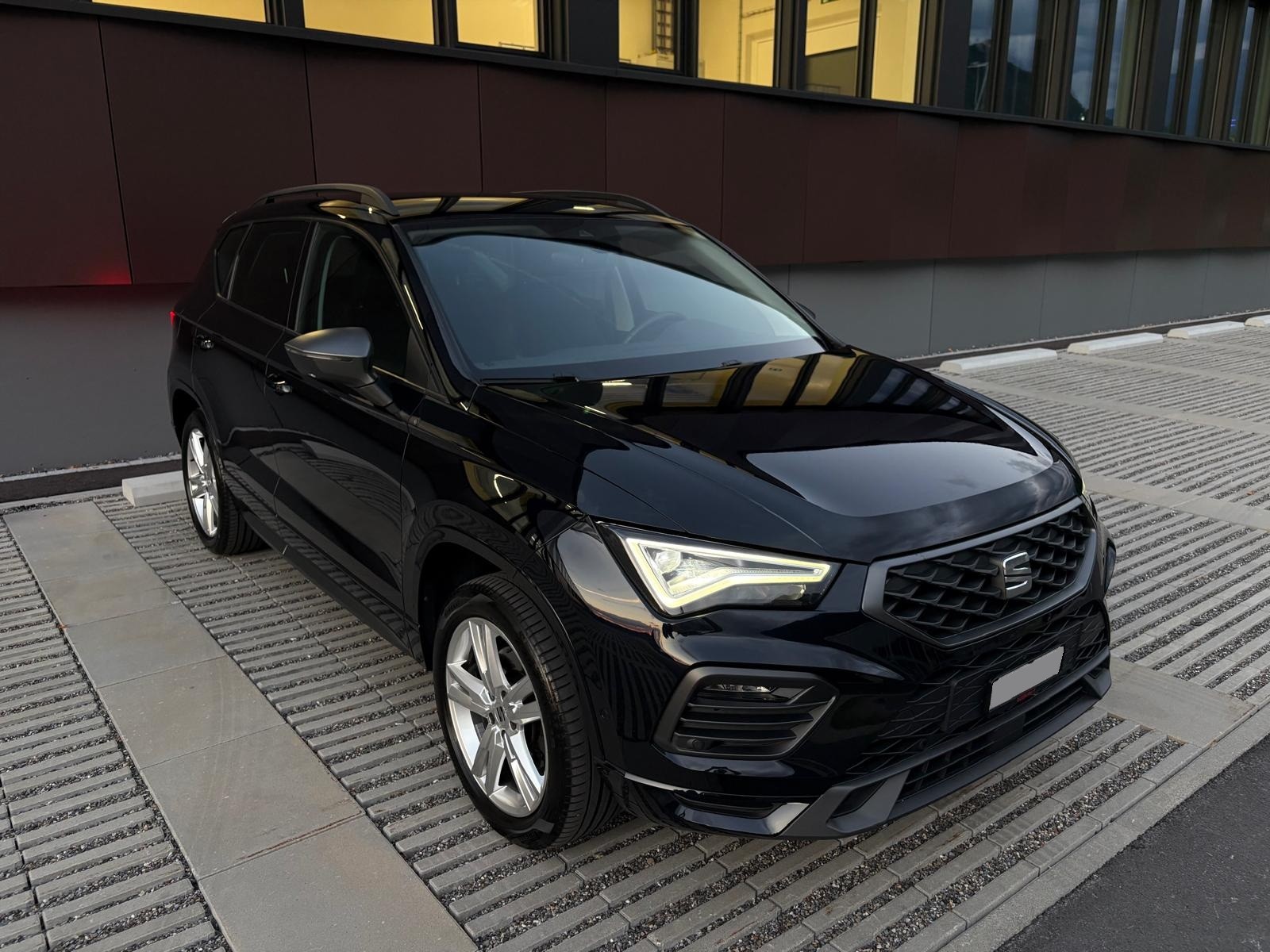 SEAT Ateca 2.0 TDI CR Hola FR DSG 4Drive-image-1