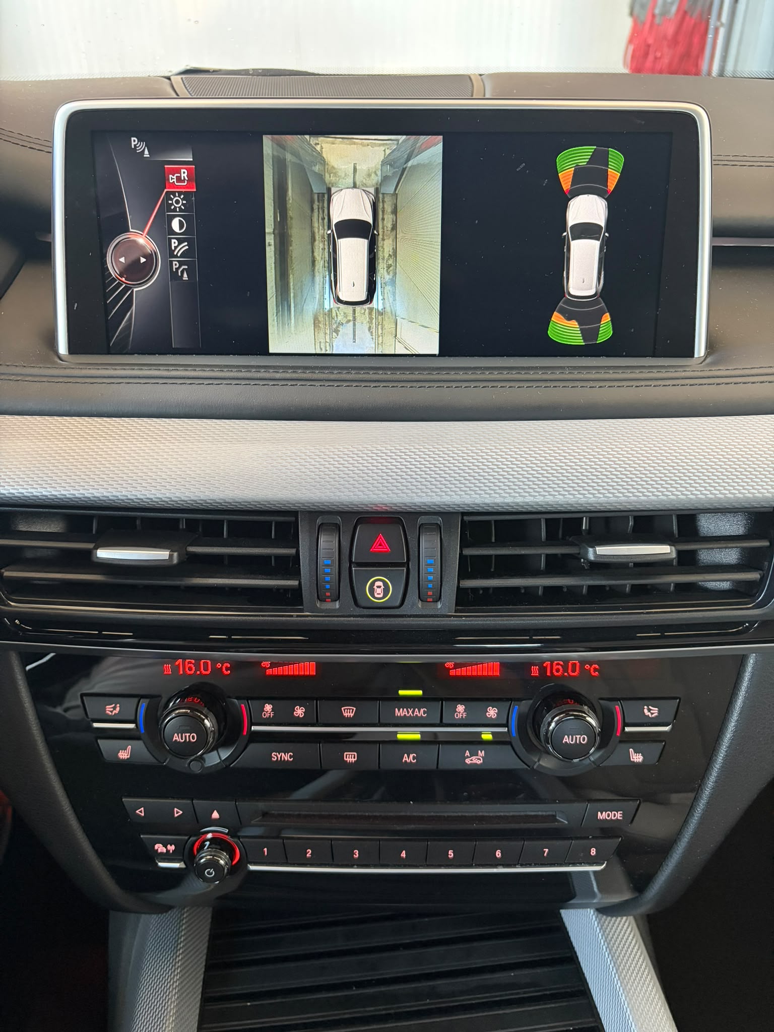 BMW X5 xDrive M50d Steptronic-image-11