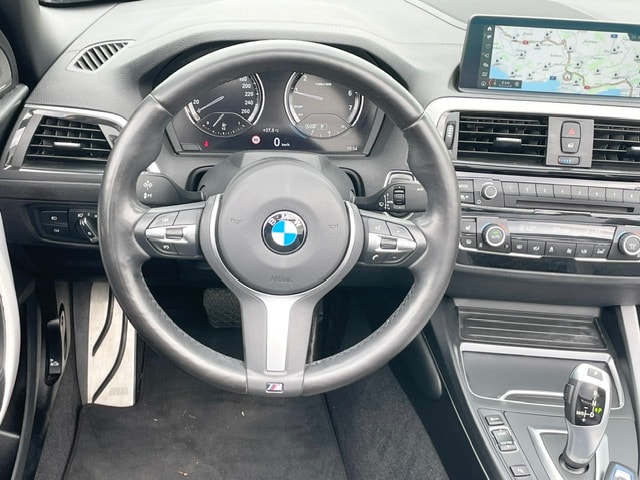 BMW 220i Steptronic M Sport-image-5