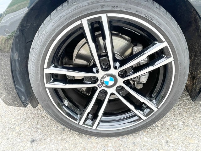 BMW 220i Steptronic M Sport-image-8