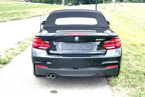 BMW 220i Steptronic M Sport-image-10