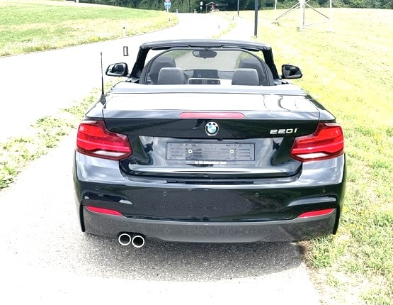 BMW 220i Steptronic M Sport-image-9