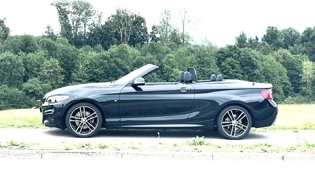 BMW 220i Steptronic M Sport-image-2