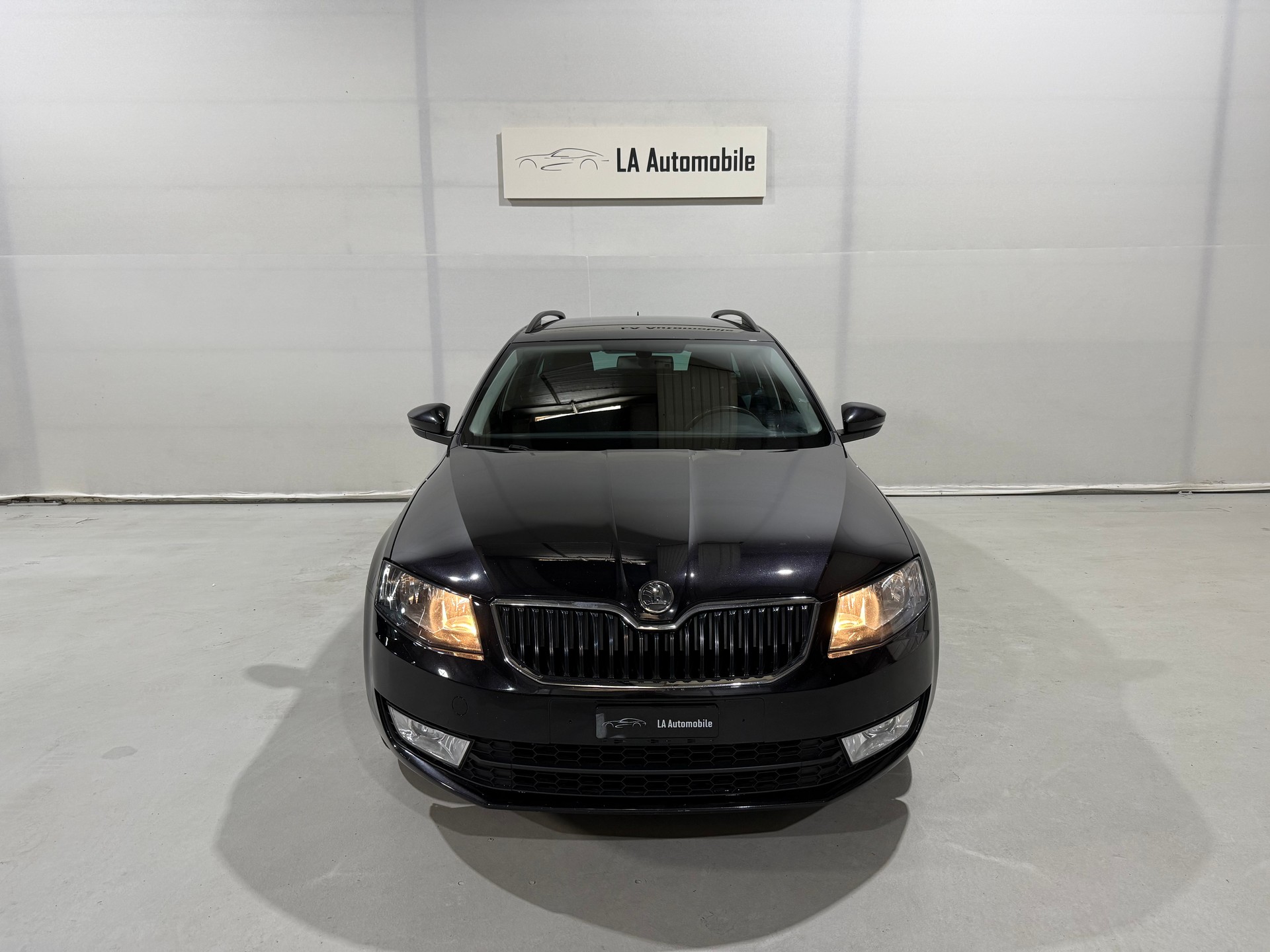 SKODA Octavia Combi 1.8 TSI Ambition 4x4 DSG-image-3