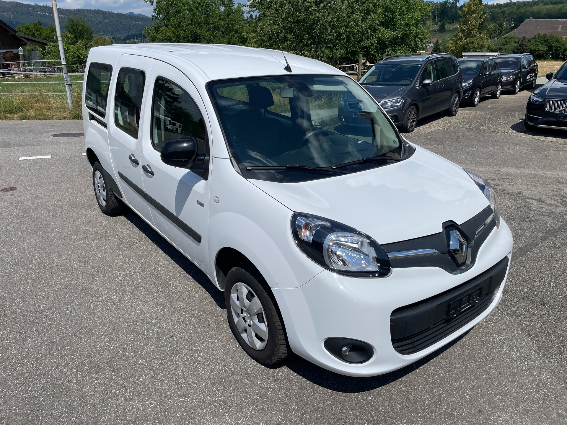 RENAULT KANGOO MAXI Z.E. 33 R60 1x Rollstuhlplatz (N)-image-9