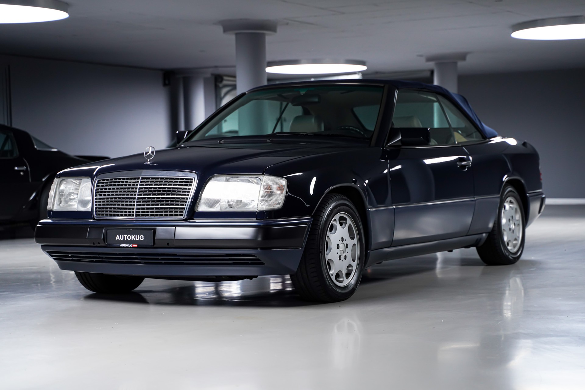 MERCEDES-BENZ 300 CE-24 Cabrio-image-0