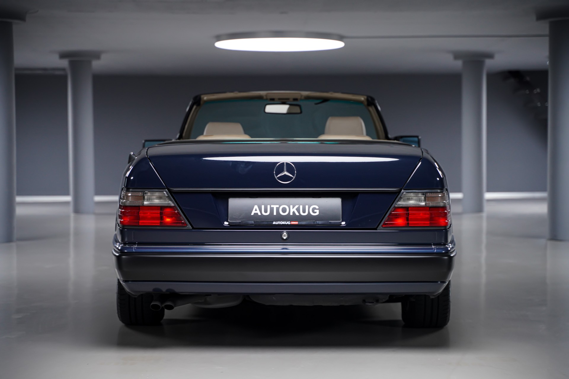 MERCEDES-BENZ 300 CE-24 Cabrio-image-11