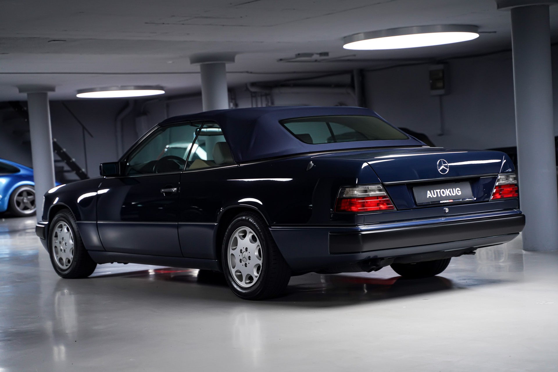 MERCEDES-BENZ 300 CE-24 Cabrio-image-6