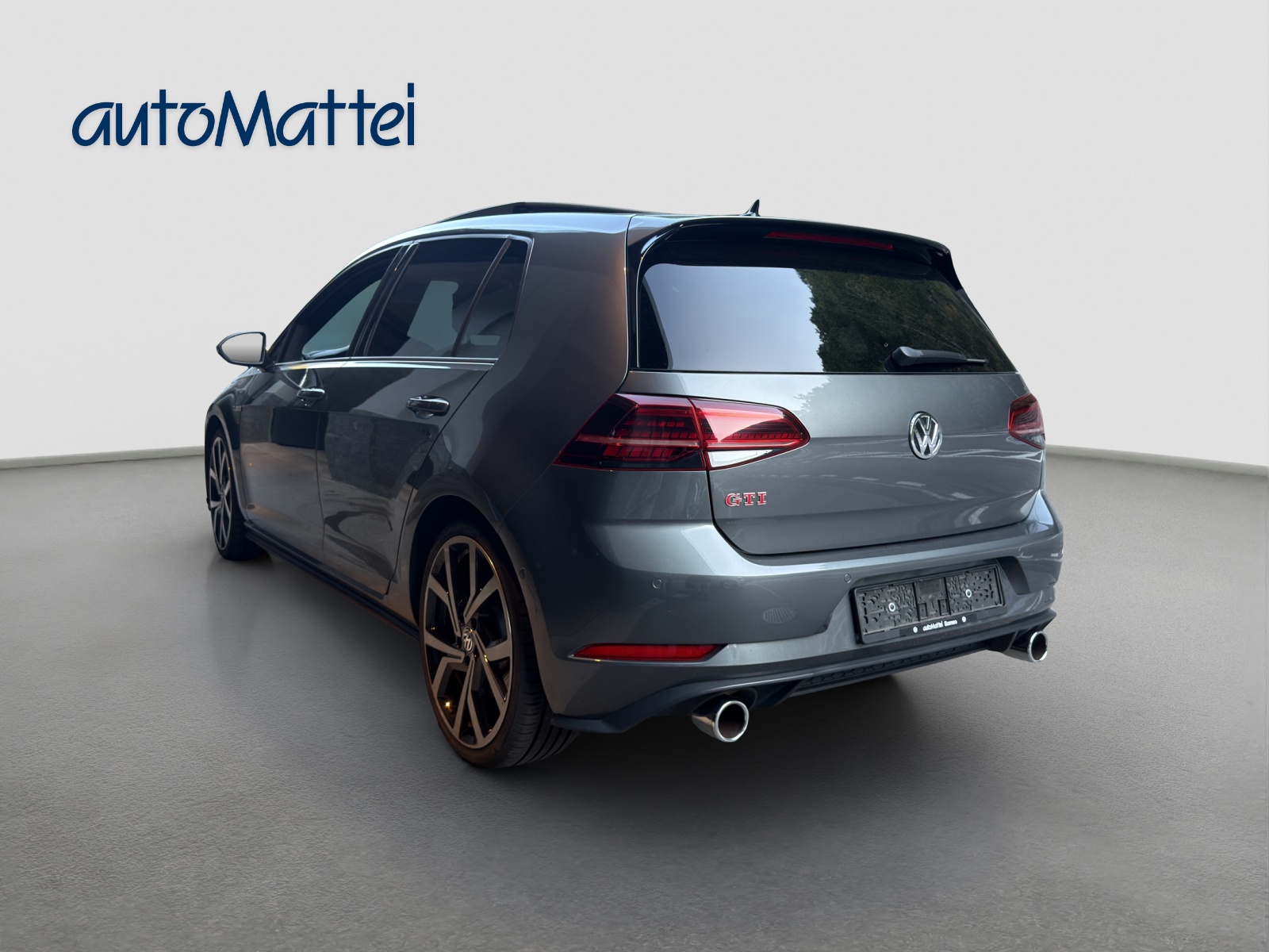 VW Golf 2.0 TSI GTI Performance DSG-image-2