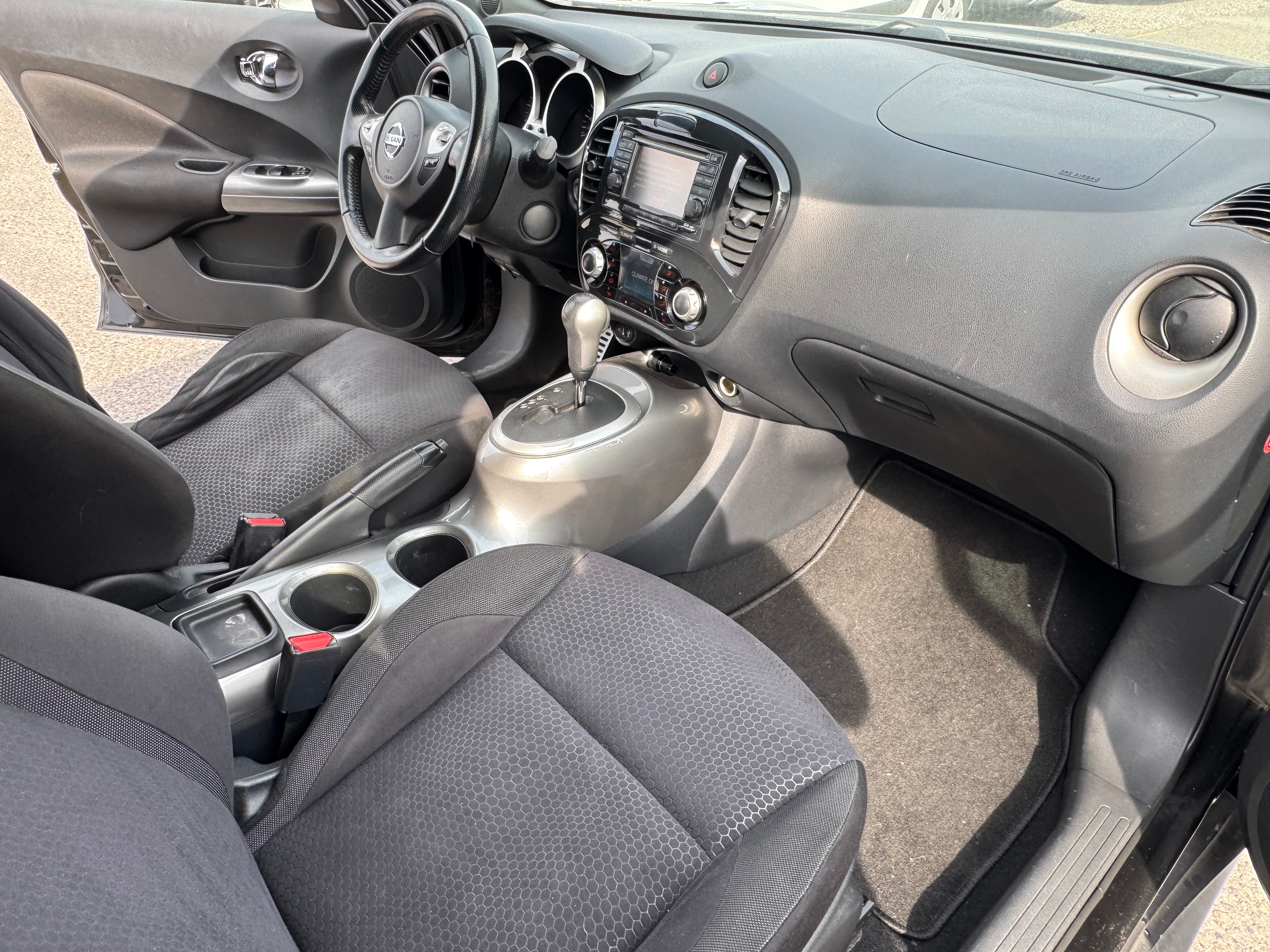 NISSAN Juke 1.6 DIG-T tekna 4x4 Xtronic M-CVT — slika 7
