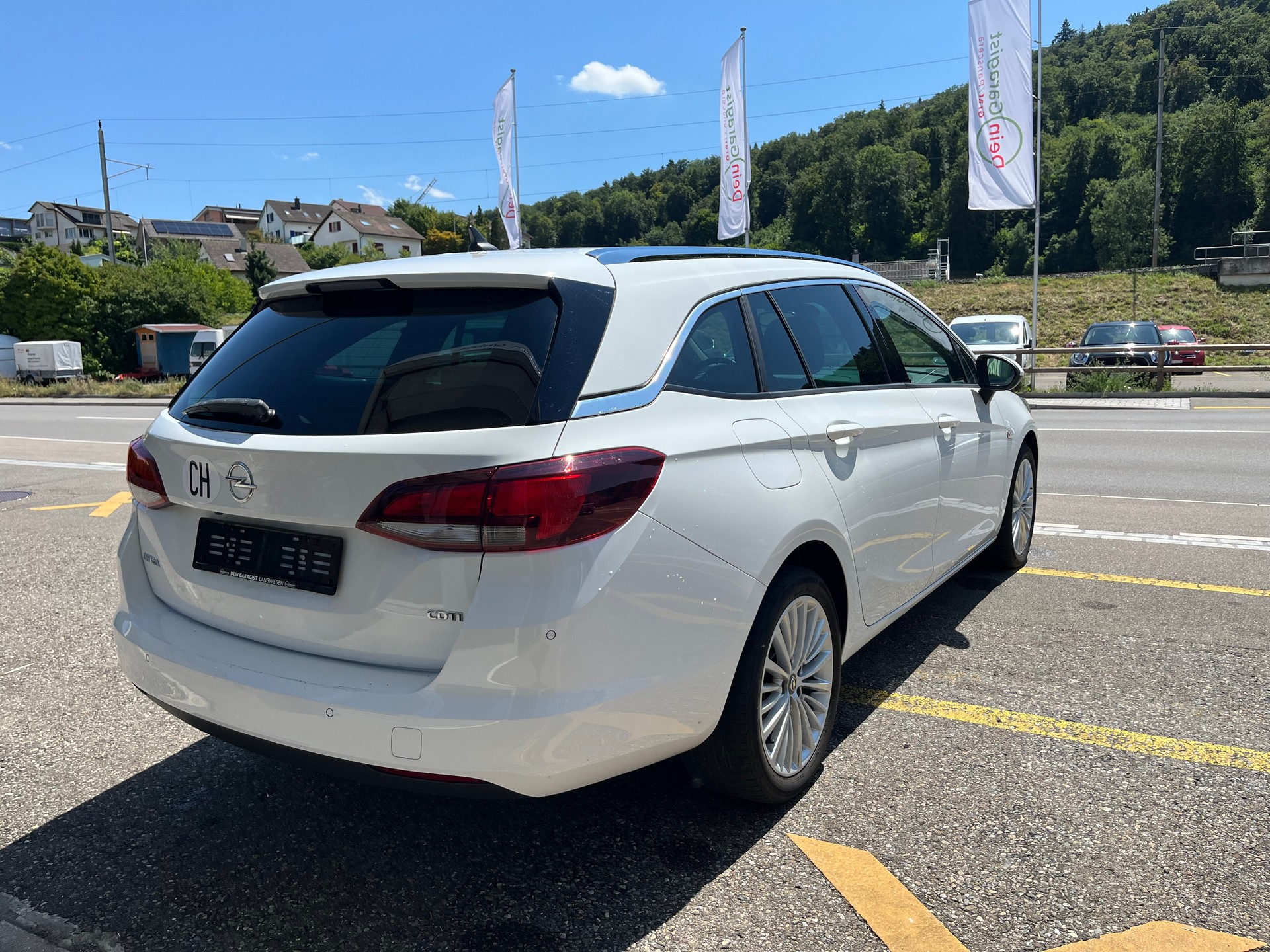 OPEL Astra Sports Tourer 1.6 CDTi ecoFLEX-image-2