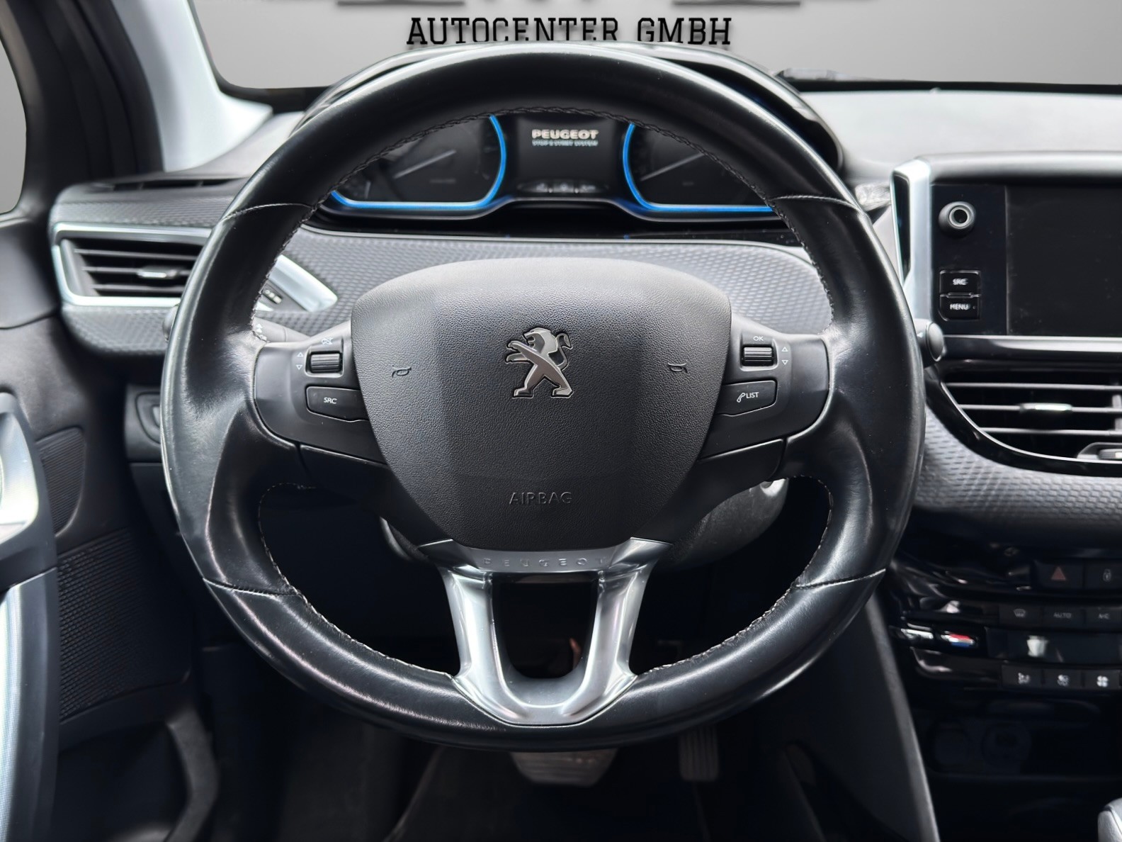 PEUGEOT 2008 1.2 PureTech Allure EAT6-image-9