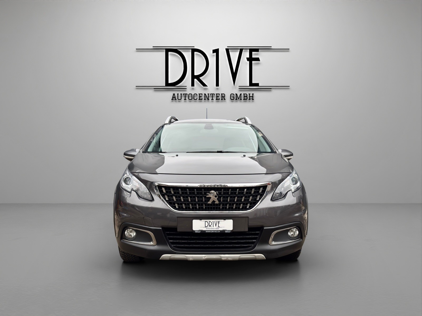 PEUGEOT 2008 1.2 PureTech Allure EAT6-showroom-element-1