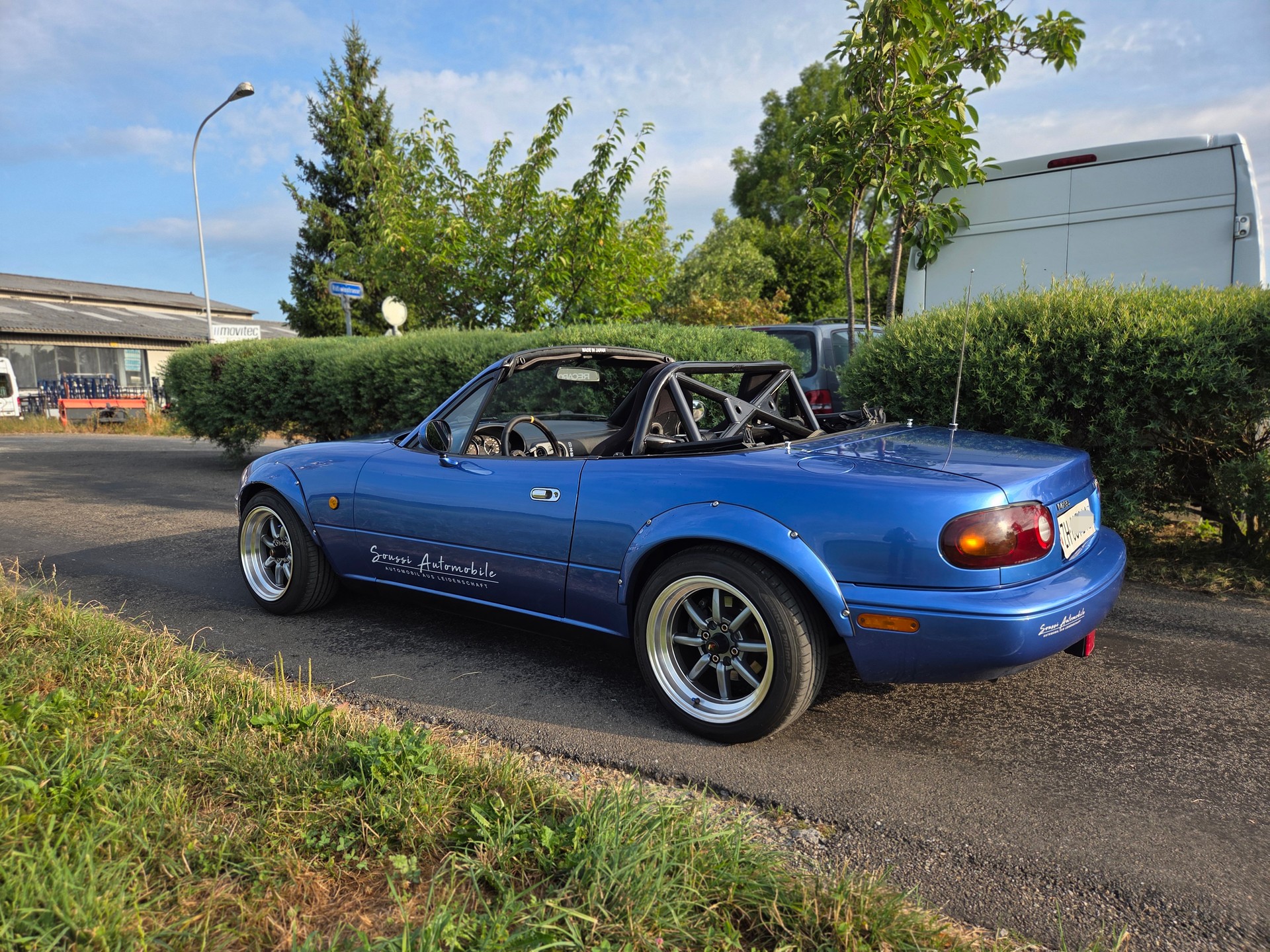 MAZDA MX-5 1.8i-16-showroom-element-3