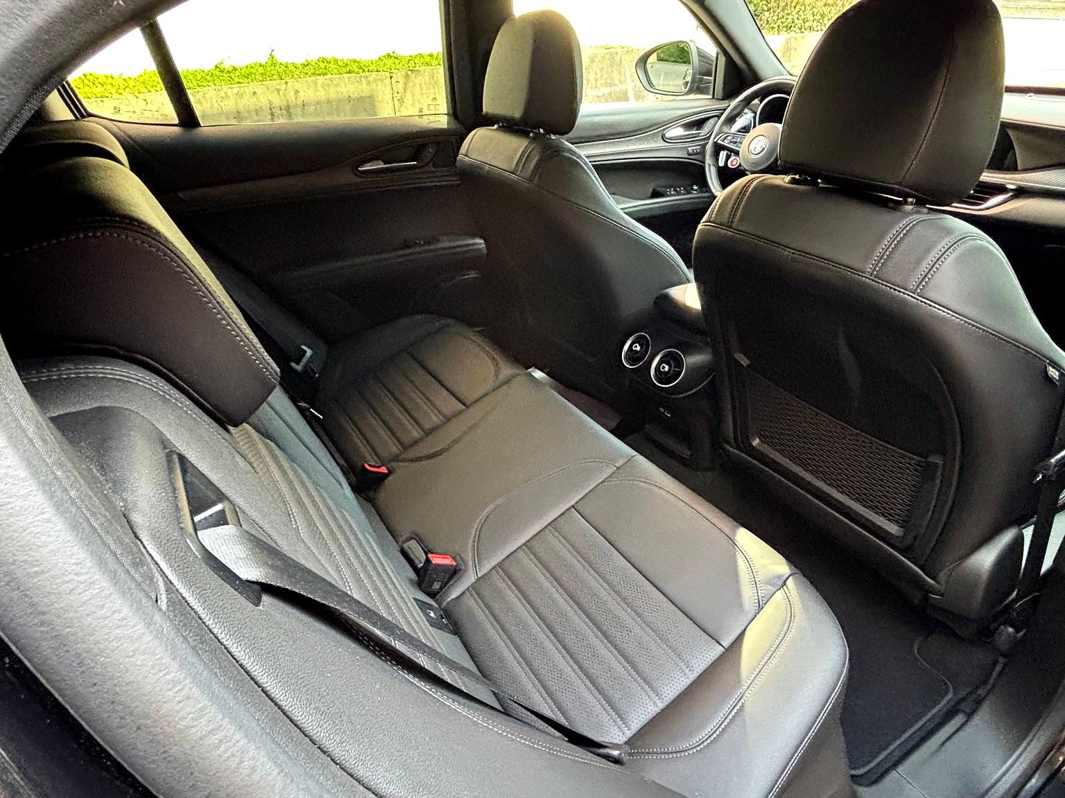 ALFA ROMEO Stelvio 2.9 V6 Quadrifoglio Q4 AT8 (520 PS)-image-6