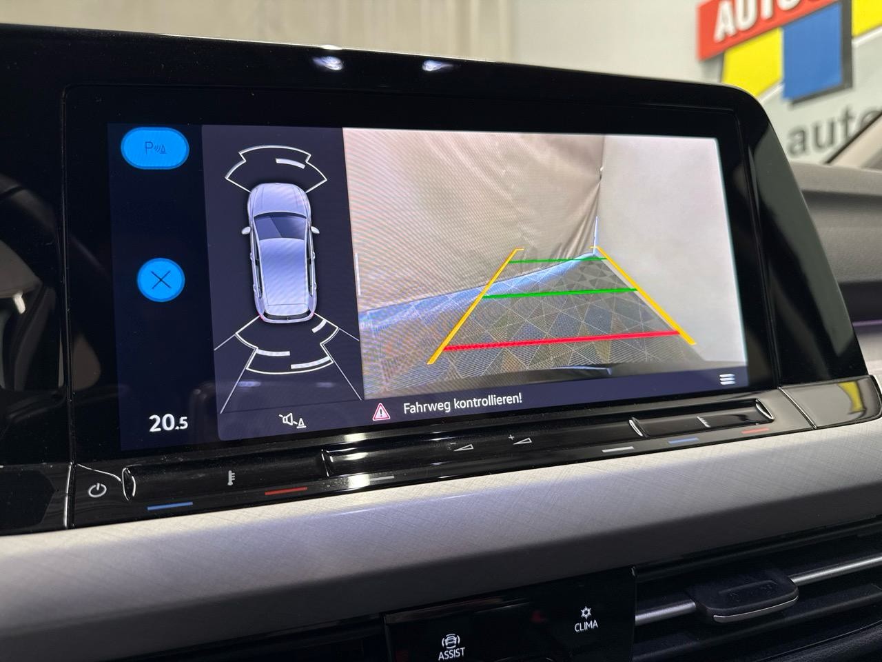 VW Golf 1.0 TSI Life-image-6