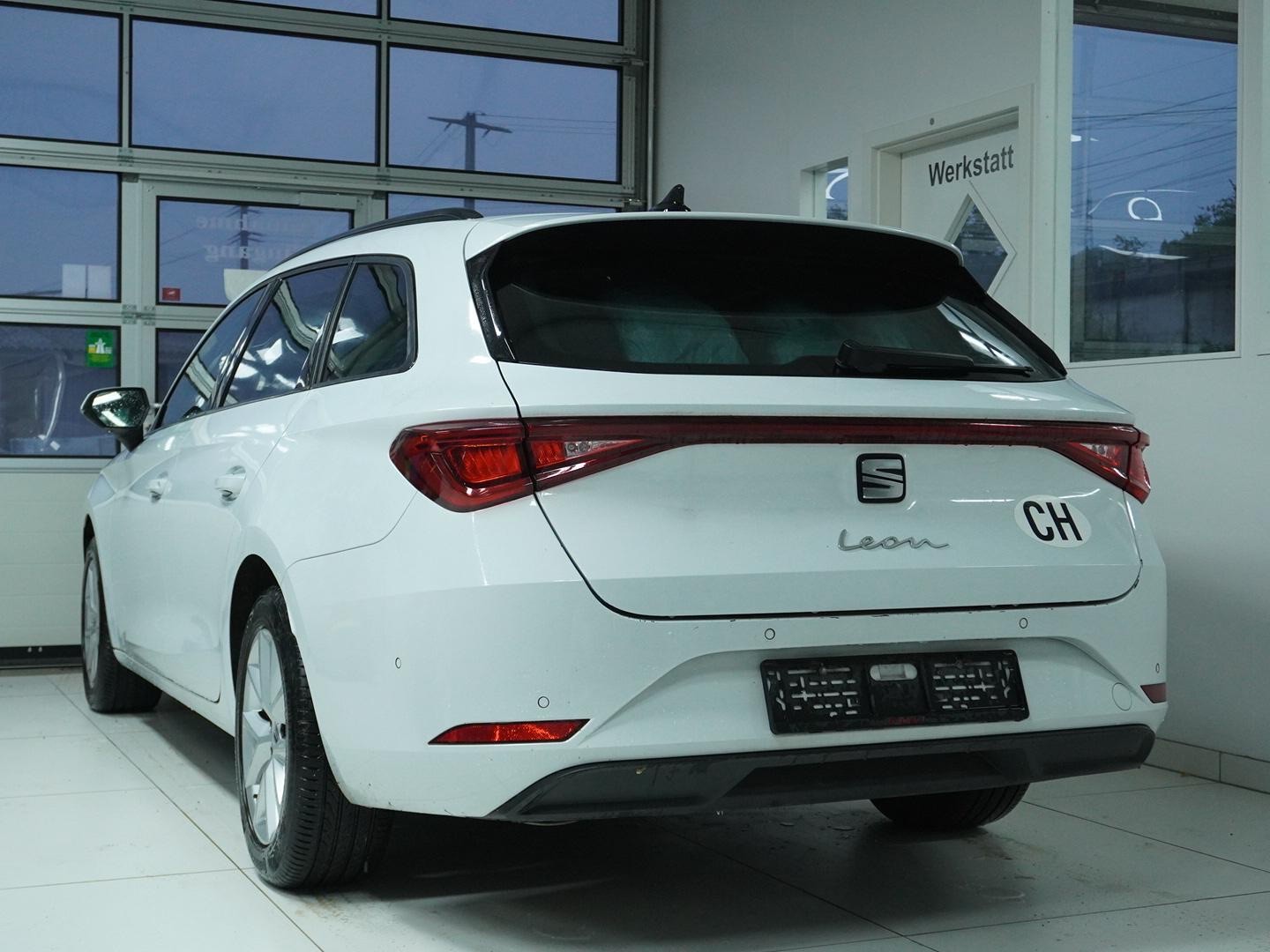 SEAT Leon ST 2.0 TDI EVO DSG Style-image-1